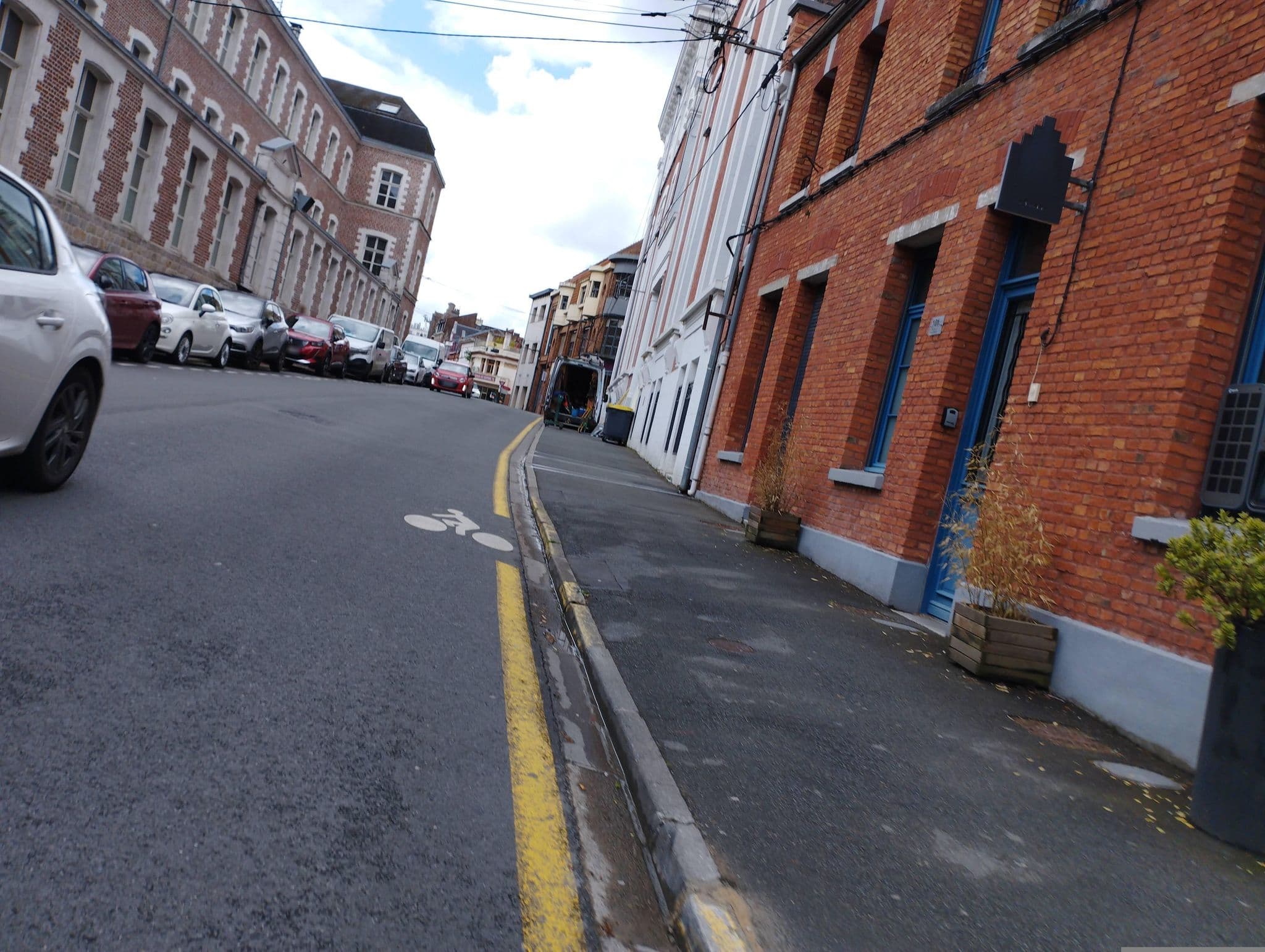 Street view near Le Buridan, Béthune — © kritic (CC BY-SA · Mapillary)