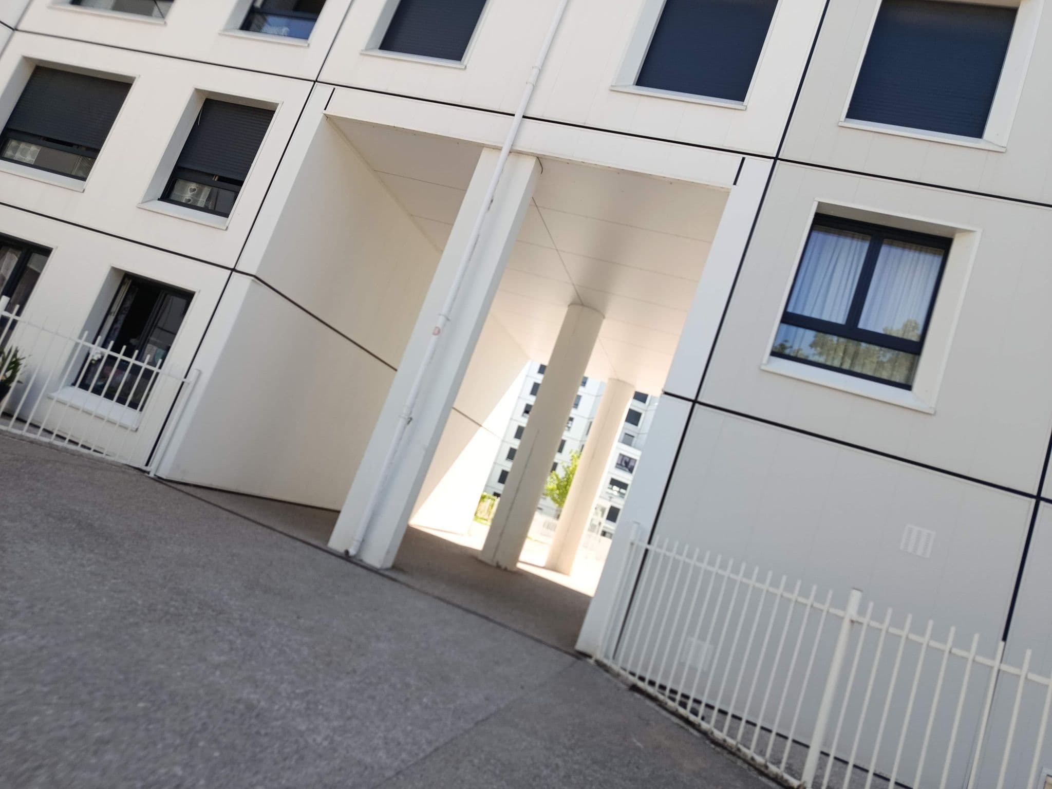 Street view near TUI STORE, Arras — © kritic (CC BY-SA · Mapillary)