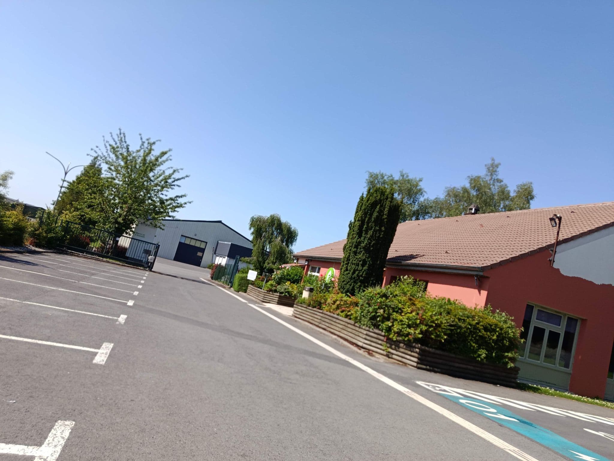 Street view near Campanile Arras - Saint Nicolas, Saint-Nicolas — © kritic (CC BY-SA · Mapillary)