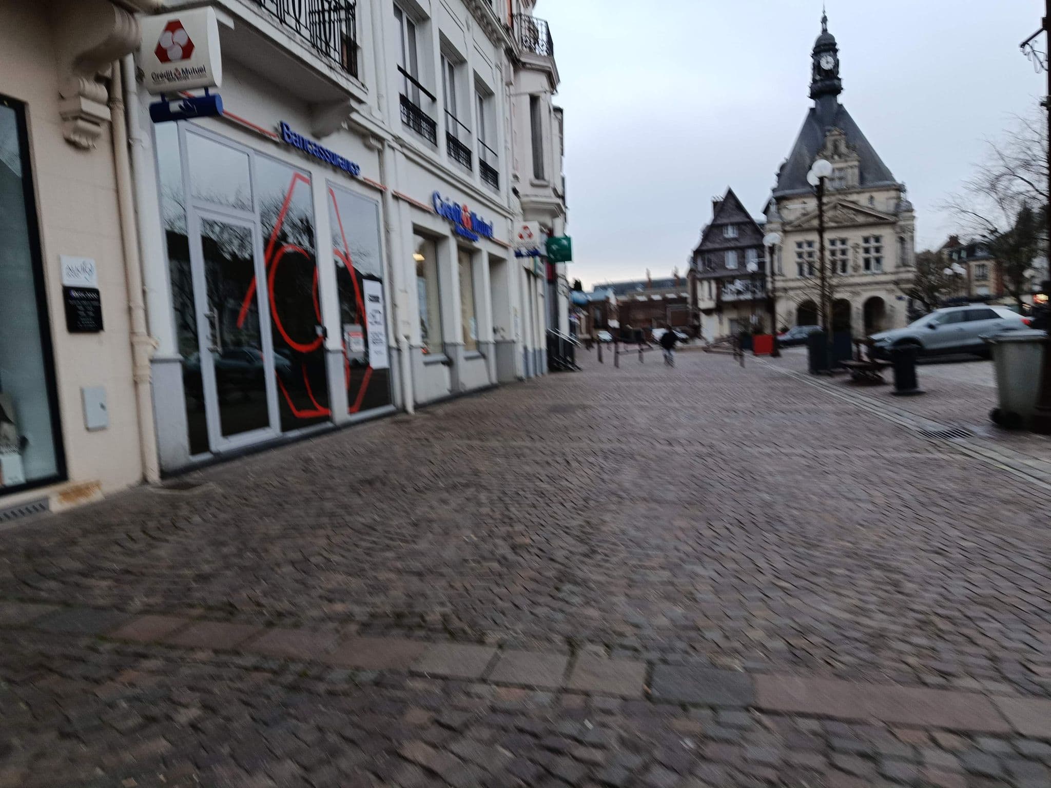 Street view near Som-home, Péronne — © kritic (CC BY-SA · Mapillary)