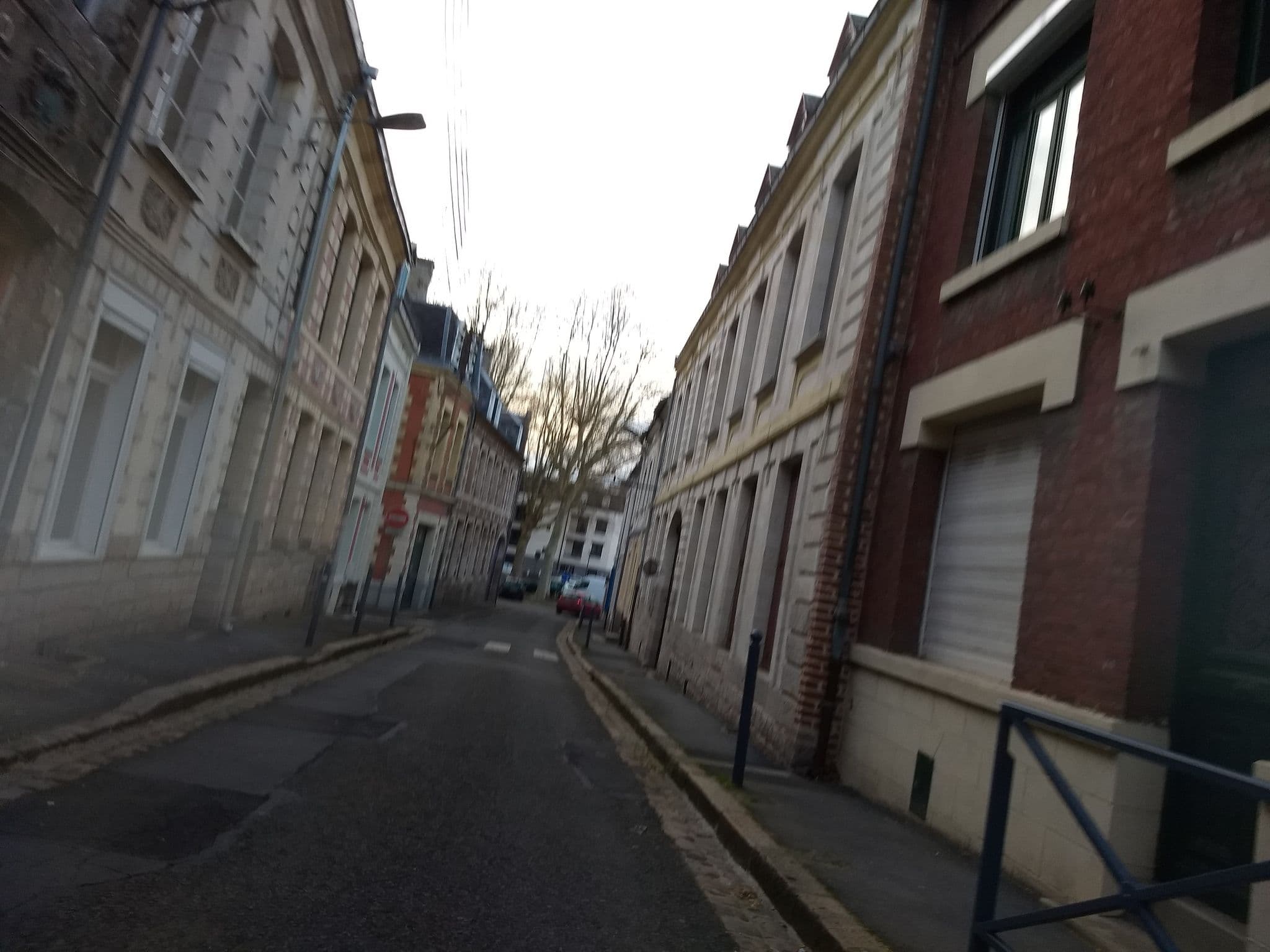 Street view near Le Soleil du Lion, Arras — © kritic (CC BY-SA · Mapillary)