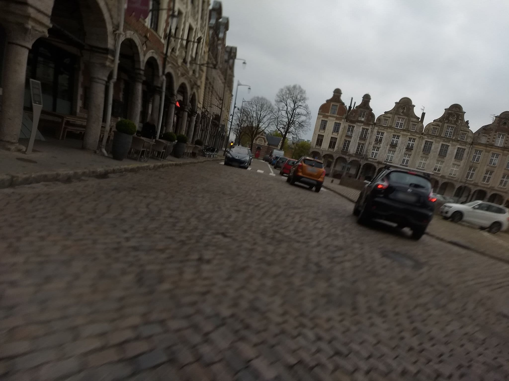 Street view near hotel des trois luppars, Arras — © kritic (CC BY-SA · Mapillary)