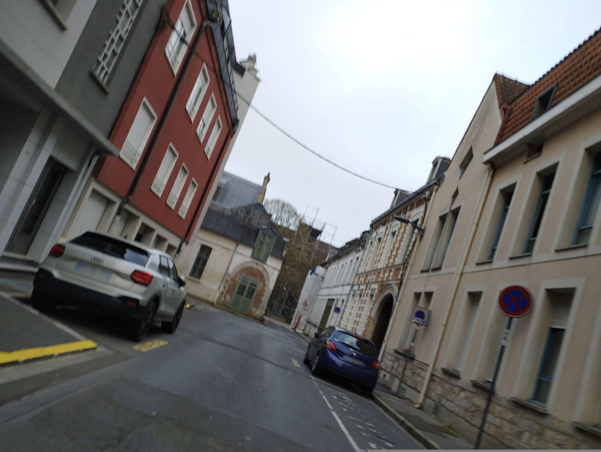 Street view near T2 sur les Places, Arras — © kritic (CC BY-SA · Mapillary)