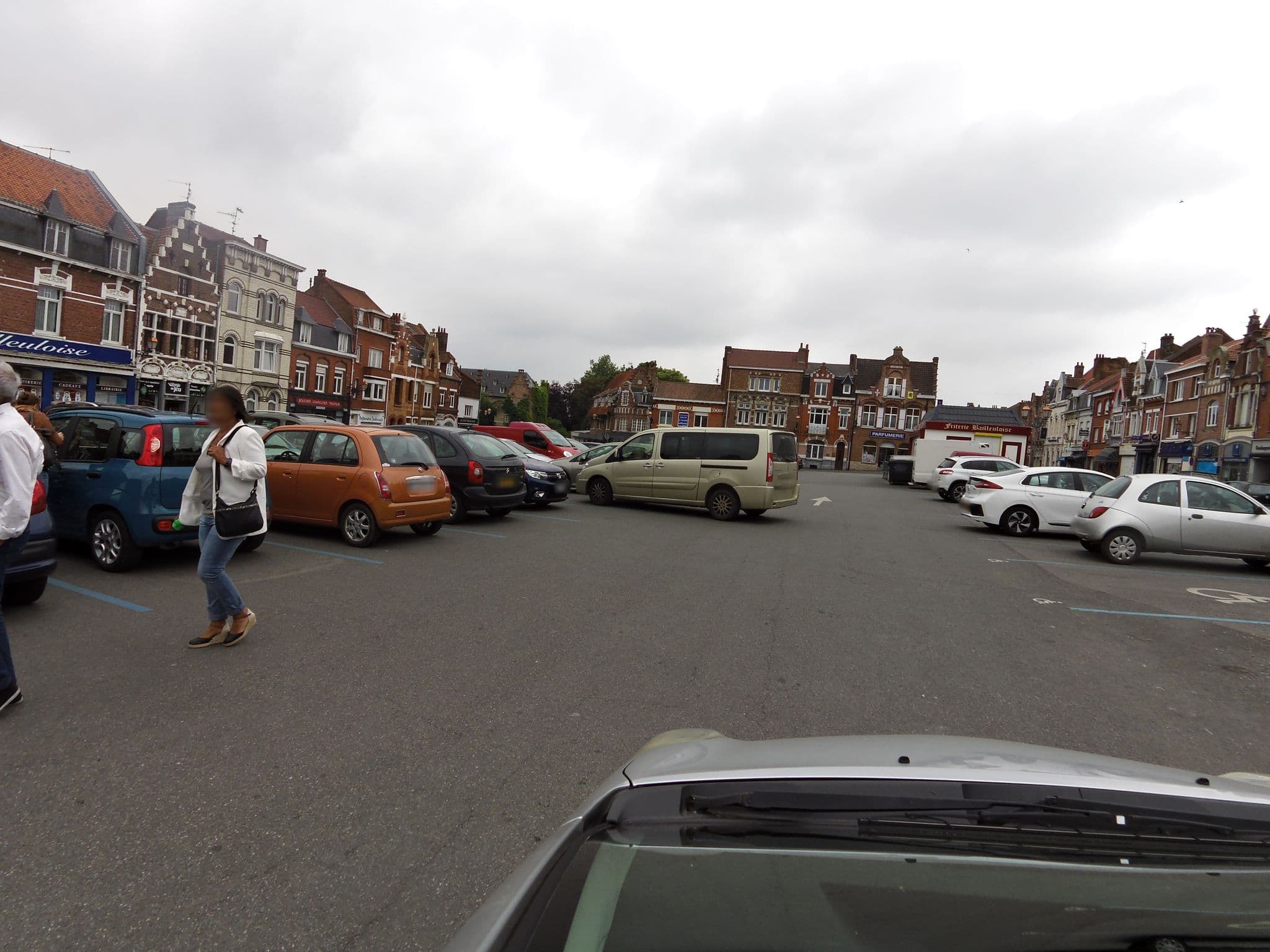 Street view near Hôtel du Nord, Bailleul — © zors1843 (CC BY-SA · Mapillary)