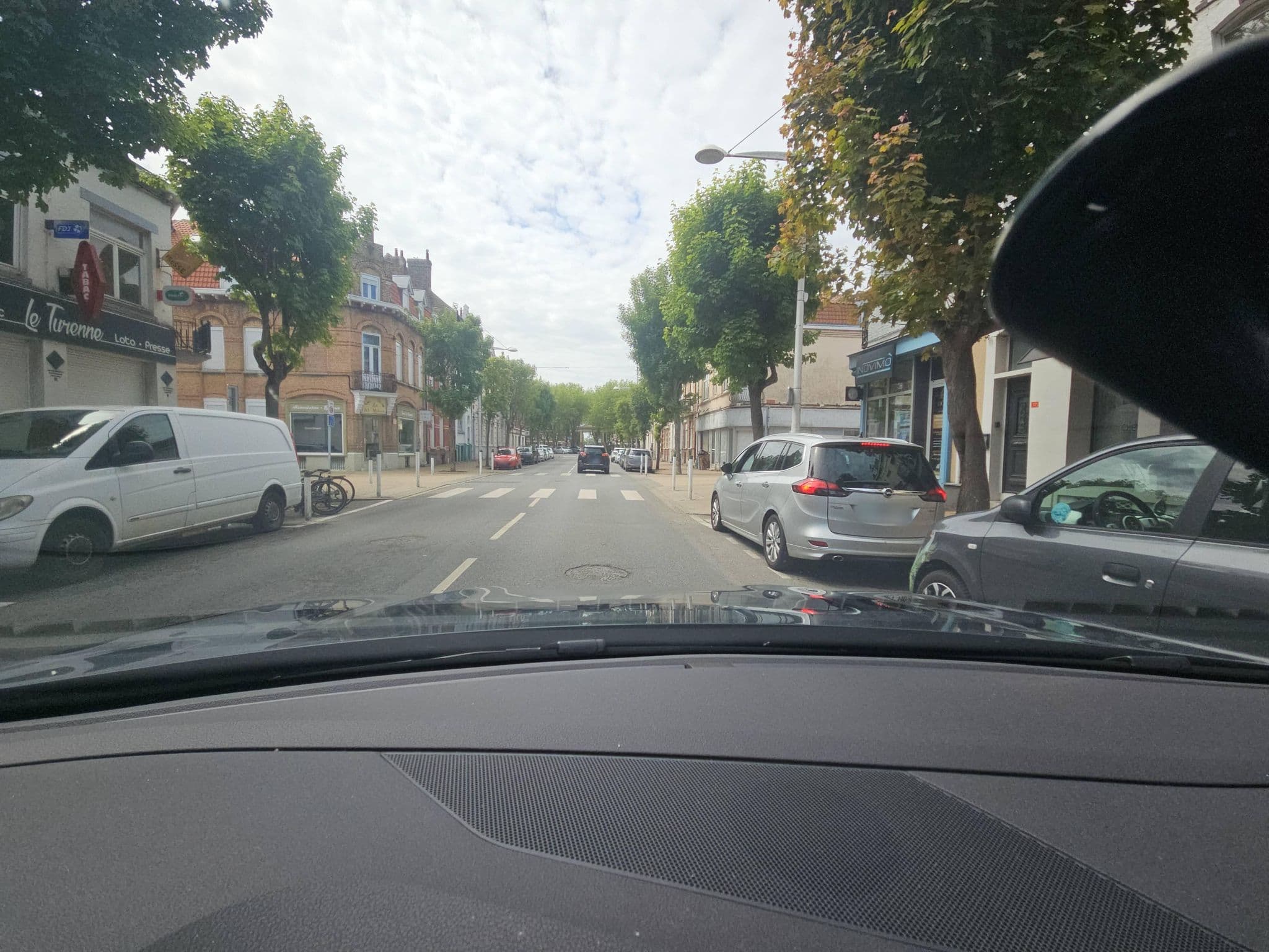 Street view near Les Iris, Dunkirk — © toho (CC BY-SA · Mapillary)