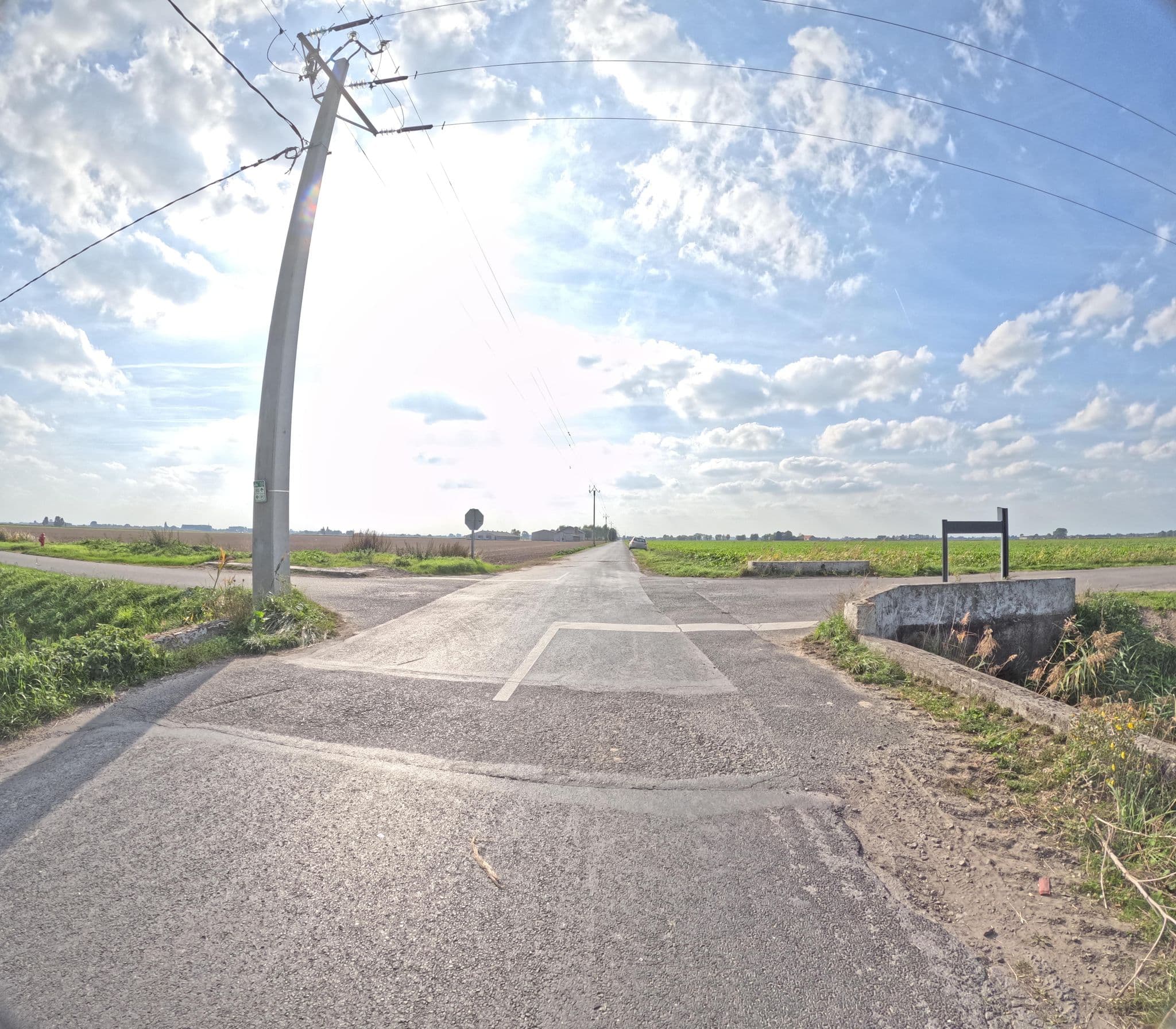 Street view near Résidences la Becque, Ghyvelde — © filipc (CC BY-SA · Mapillary)