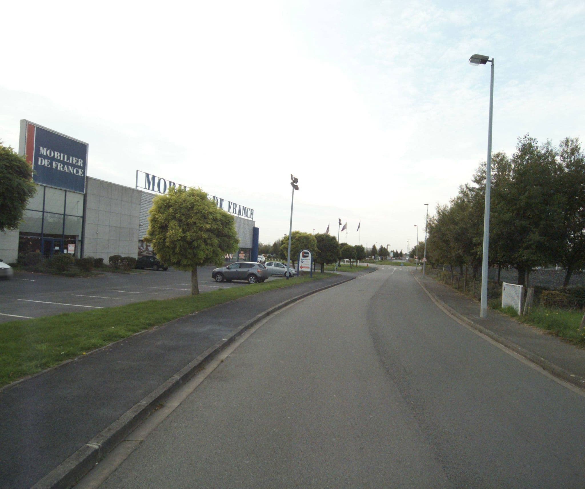 Street view near Campanile Lille Sud - Seclin, Seclin — © melimmergis (CC BY-SA · Mapillary)