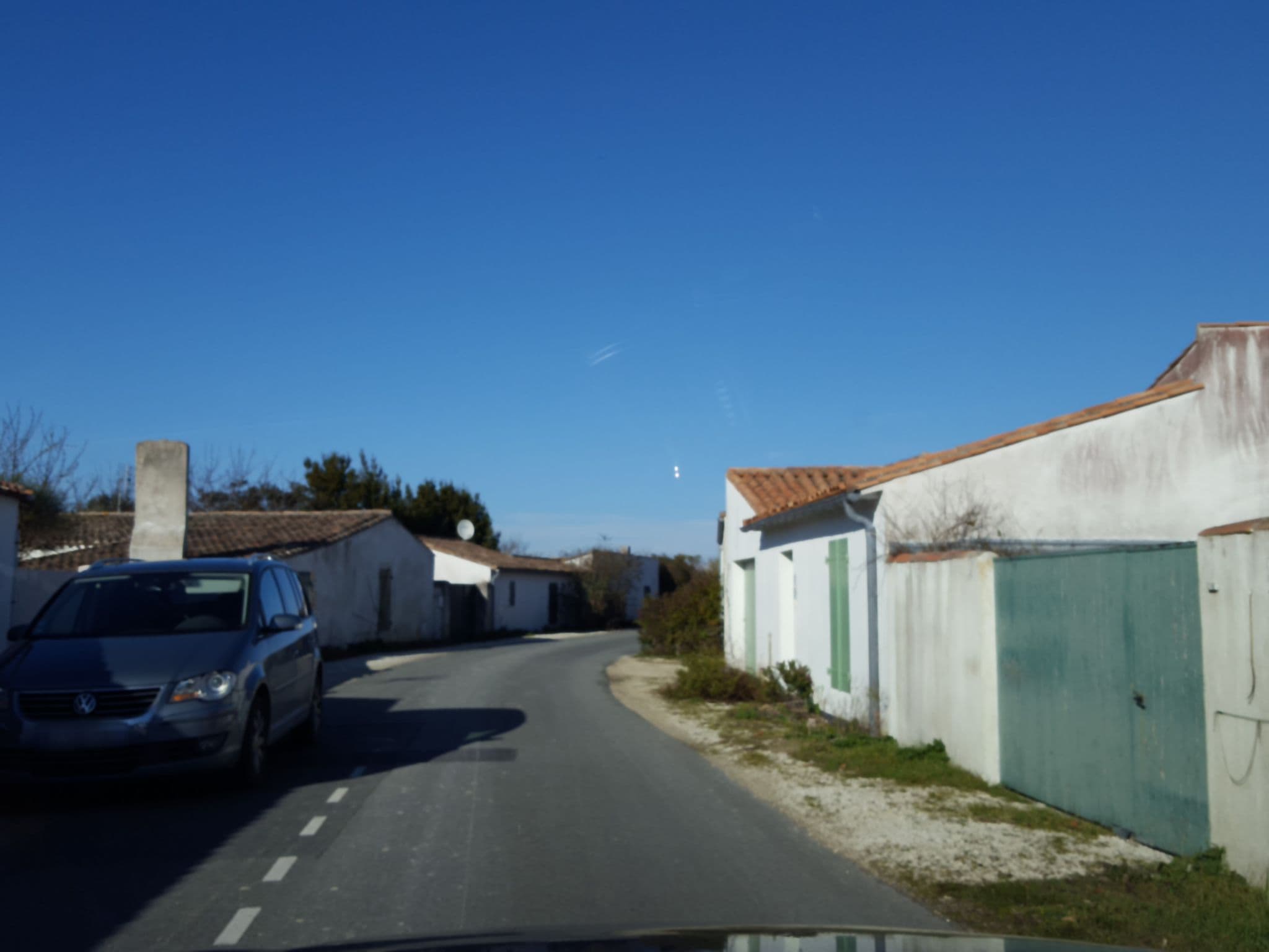 Street view near La Boguette, La Couarde-sur-Mer — © thibphil (CC BY-SA · Mapillary)