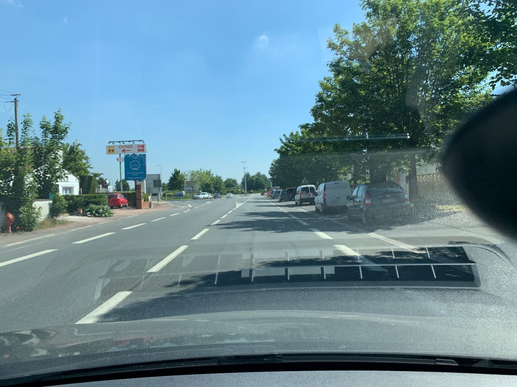 Street view near Formule 1 Cambrai, Proville — © widowild (CC BY-SA · Mapillary)