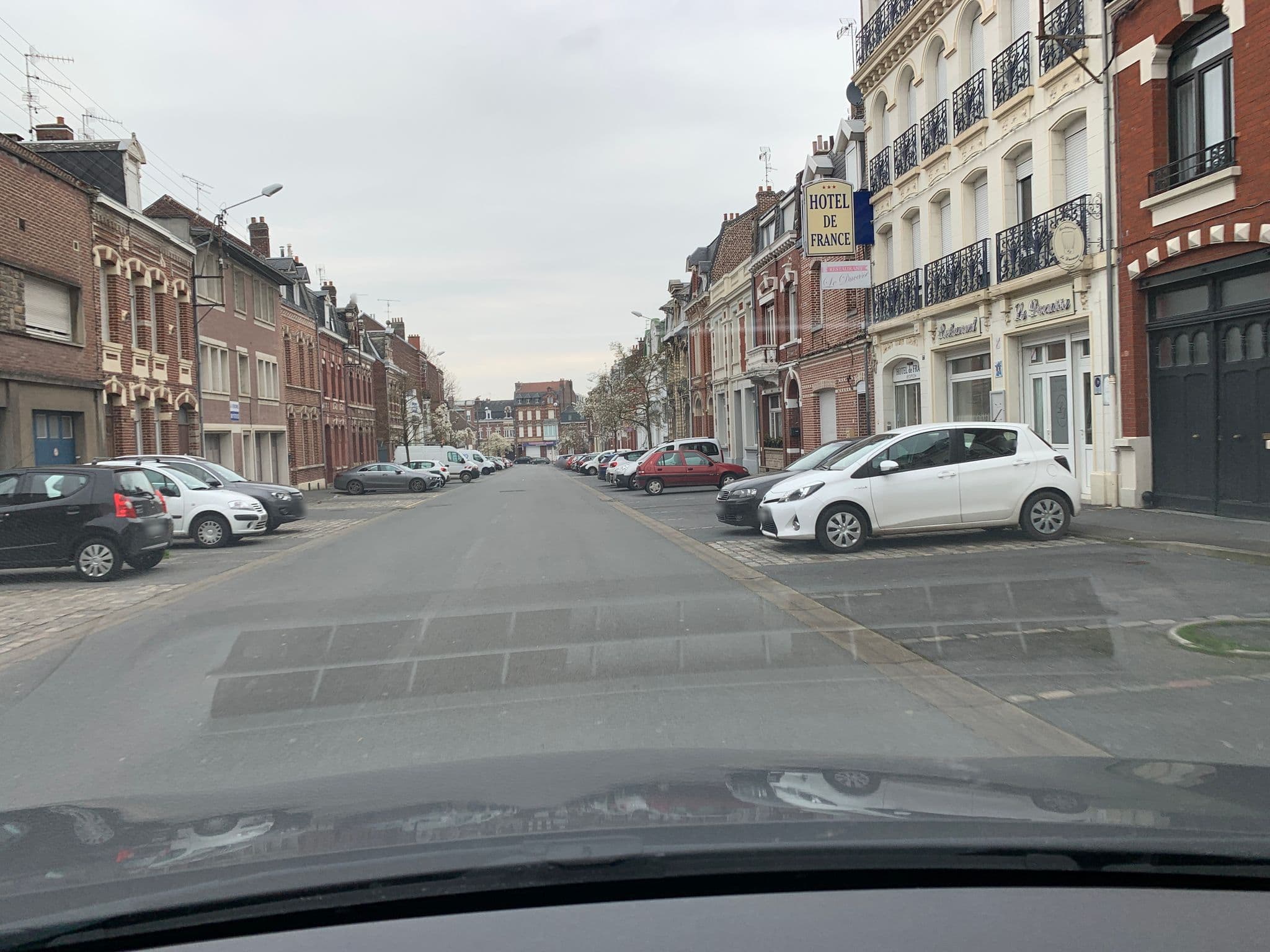 Street view near Hotel de France, Cambrai — © widowild (CC BY-SA · Mapillary)