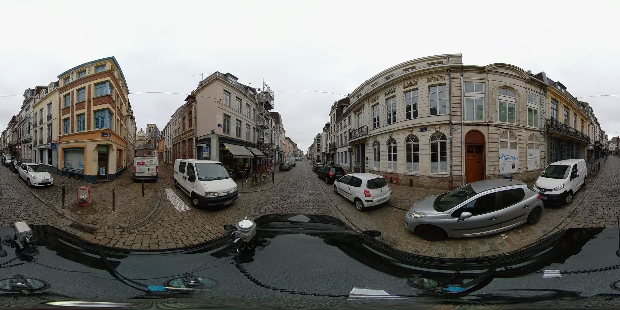 Street view near ROYALE APARTMENTS VIEUX LILLE 24H24H Access, Lille — © meldig (CC BY-SA · Mapillary)