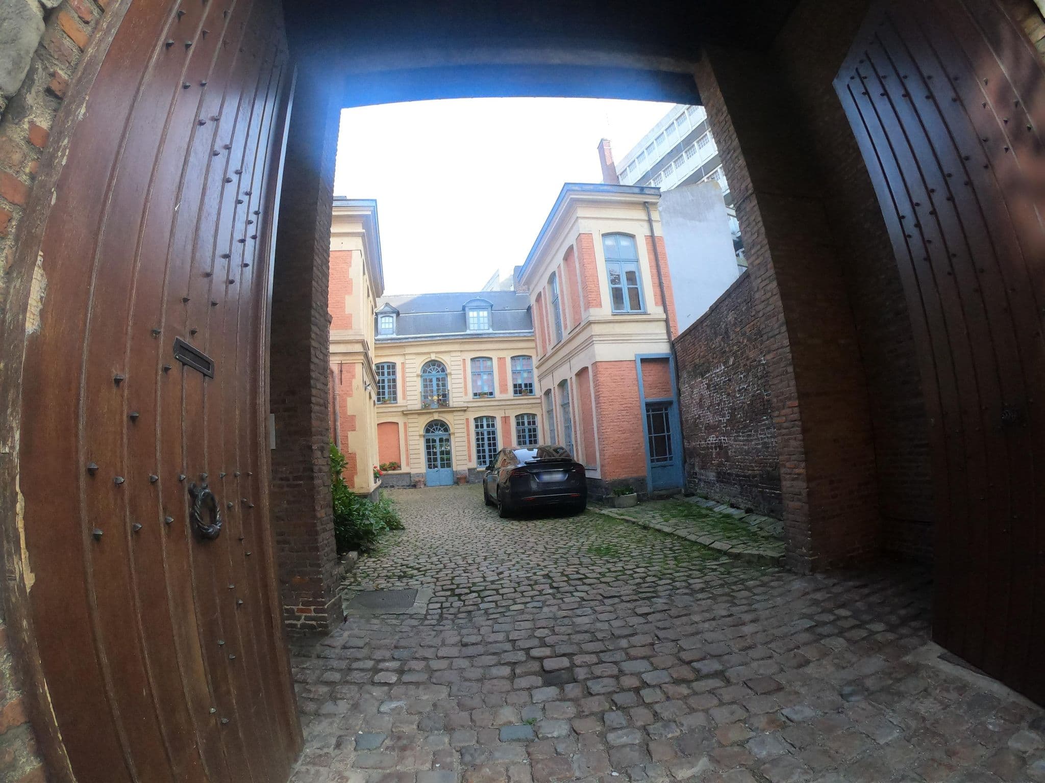 Street view near Skander's Bed, Lille — © vinisa (CC BY-SA · Mapillary)