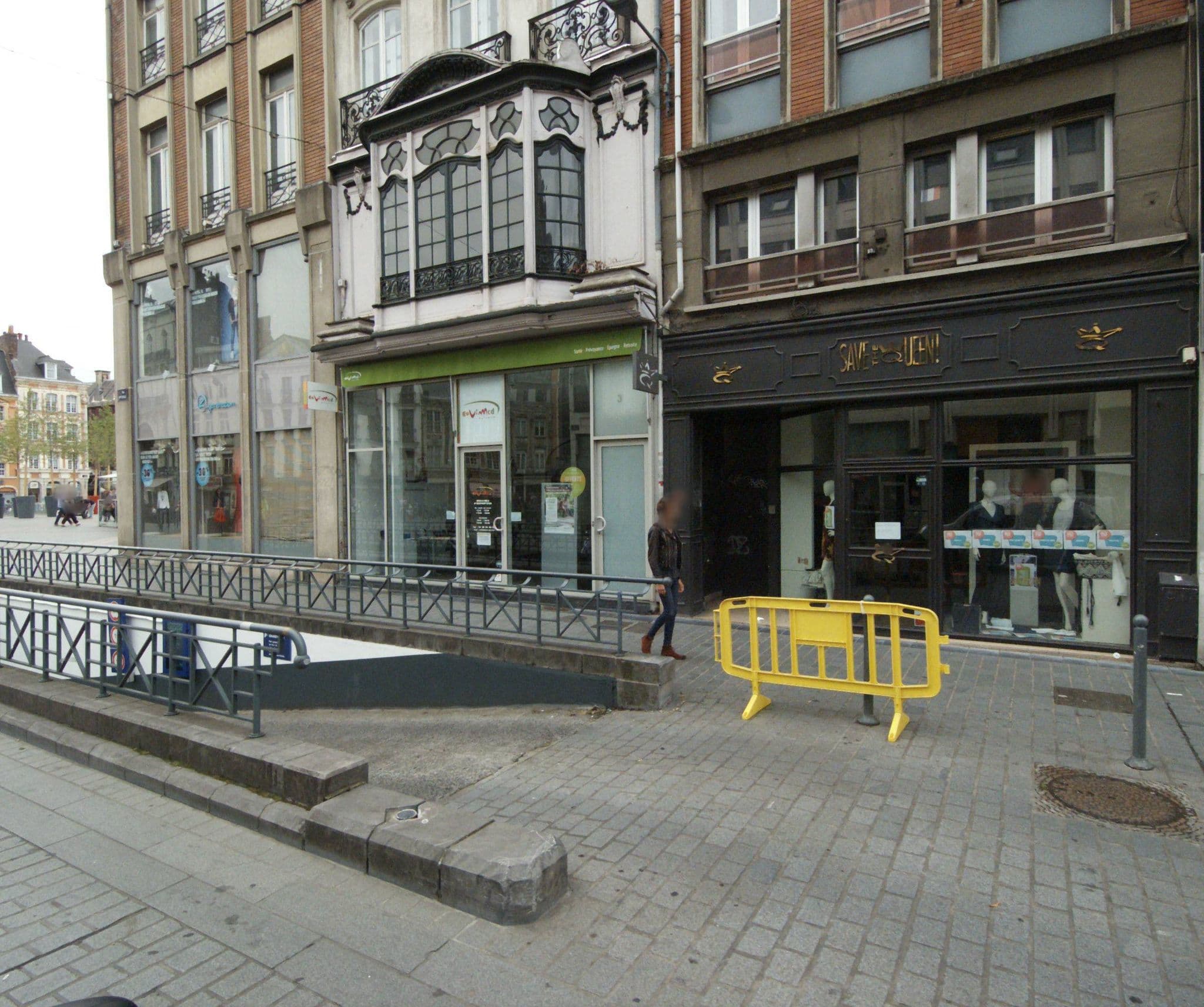 Street view near room 108, Lille — © melimmergis (CC BY-SA · Mapillary)