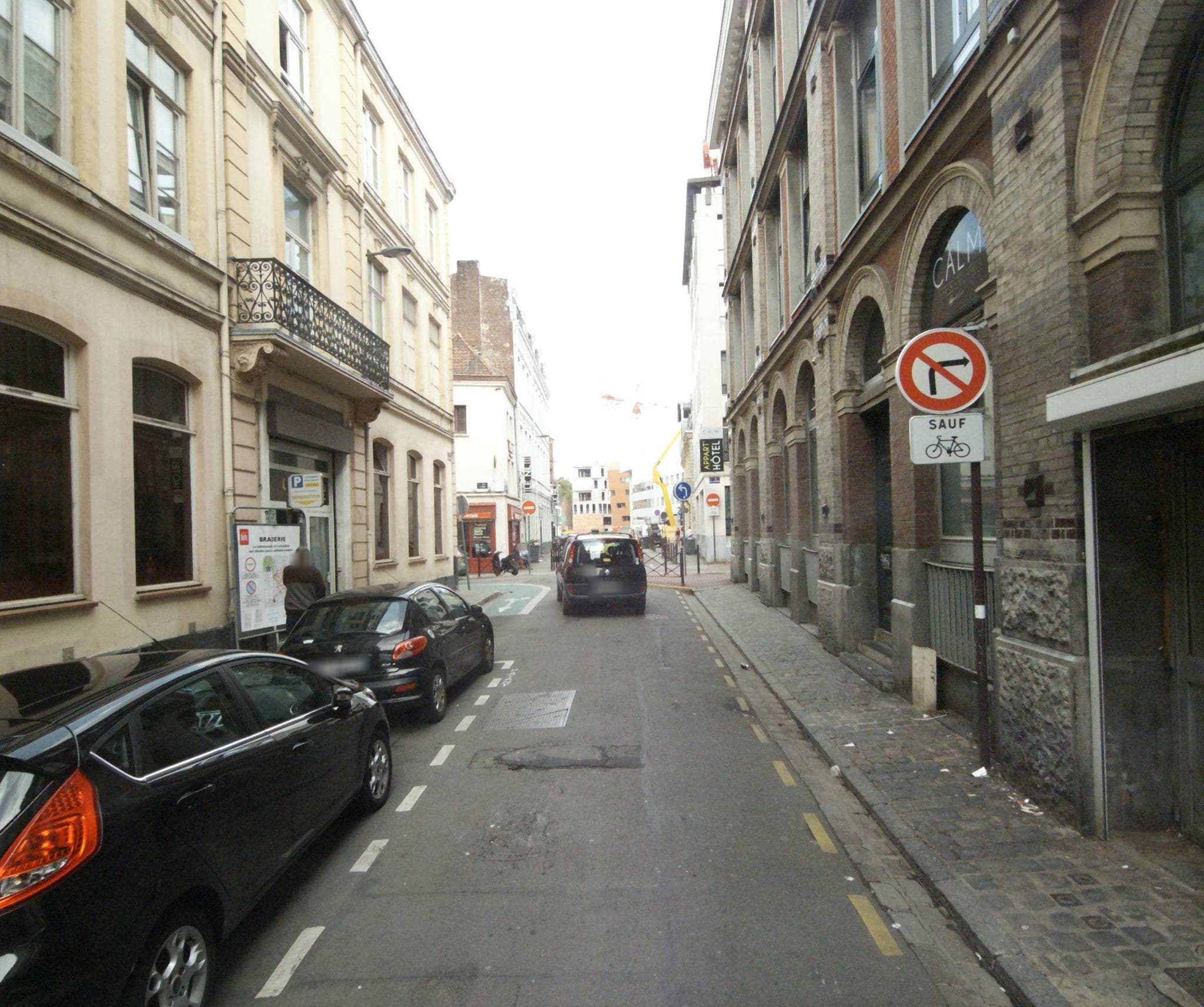 Street view near CALM appart hôtel, Lille — © melimmergis (CC BY-SA · Mapillary)