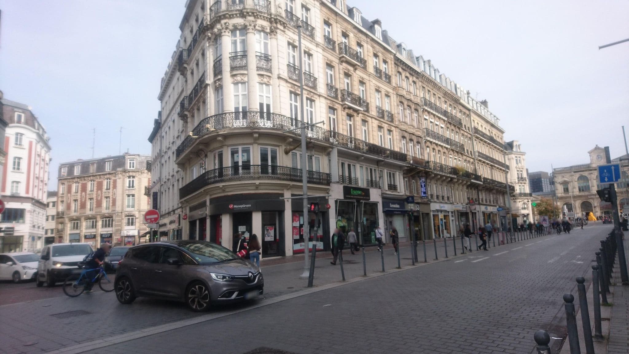 Street view near Grand Hotel, Lille — © Jo_pa (CC BY-SA · Mapillary)
