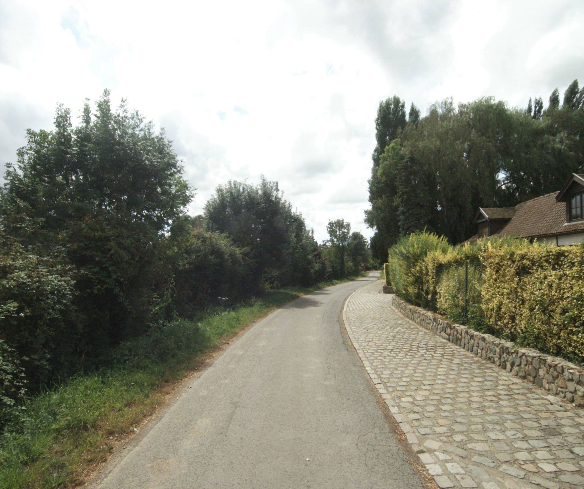 Street view near Chambres d'hôtes Lille et Séminaires, Linselles — © melimmergis (CC BY-SA · Mapillary)