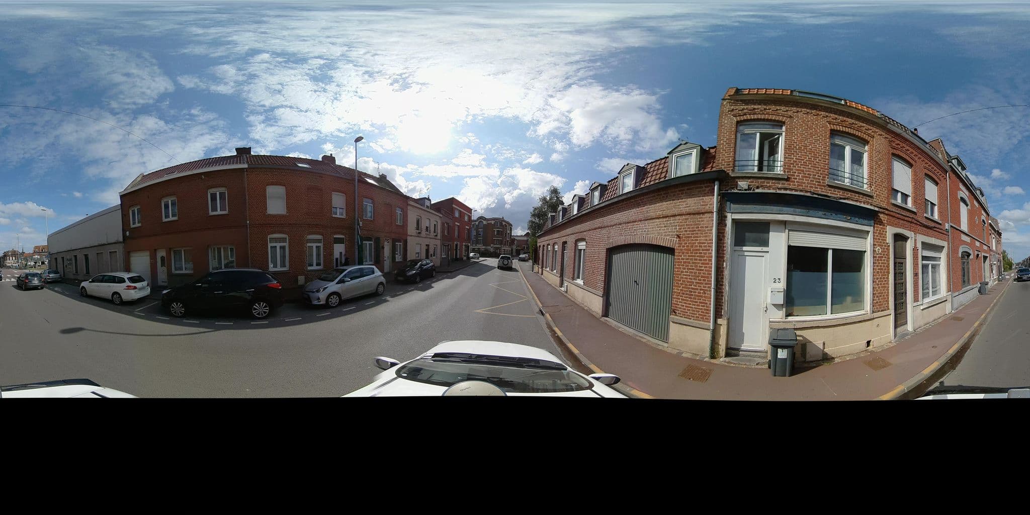 Street view near Une Chambre en Ville, Mouvaux — © meldig (CC BY-SA · Mapillary)