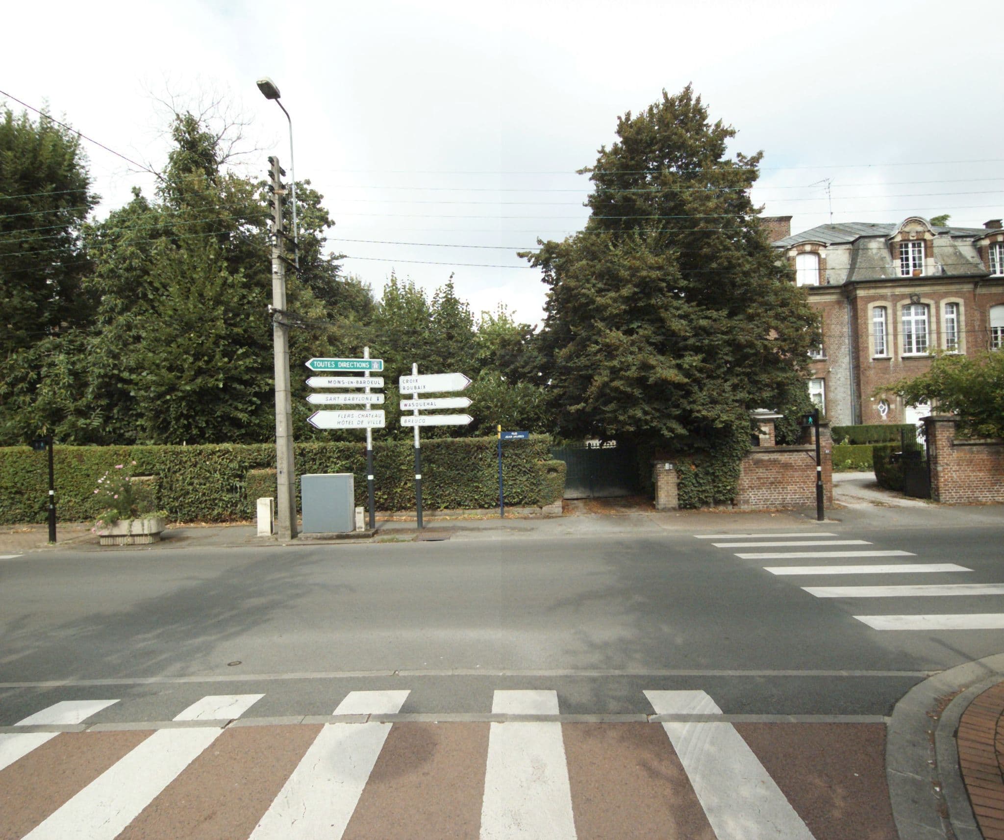 Street view near Queen Christine, Wasquehal — © melimmergis (CC BY-SA · Mapillary)