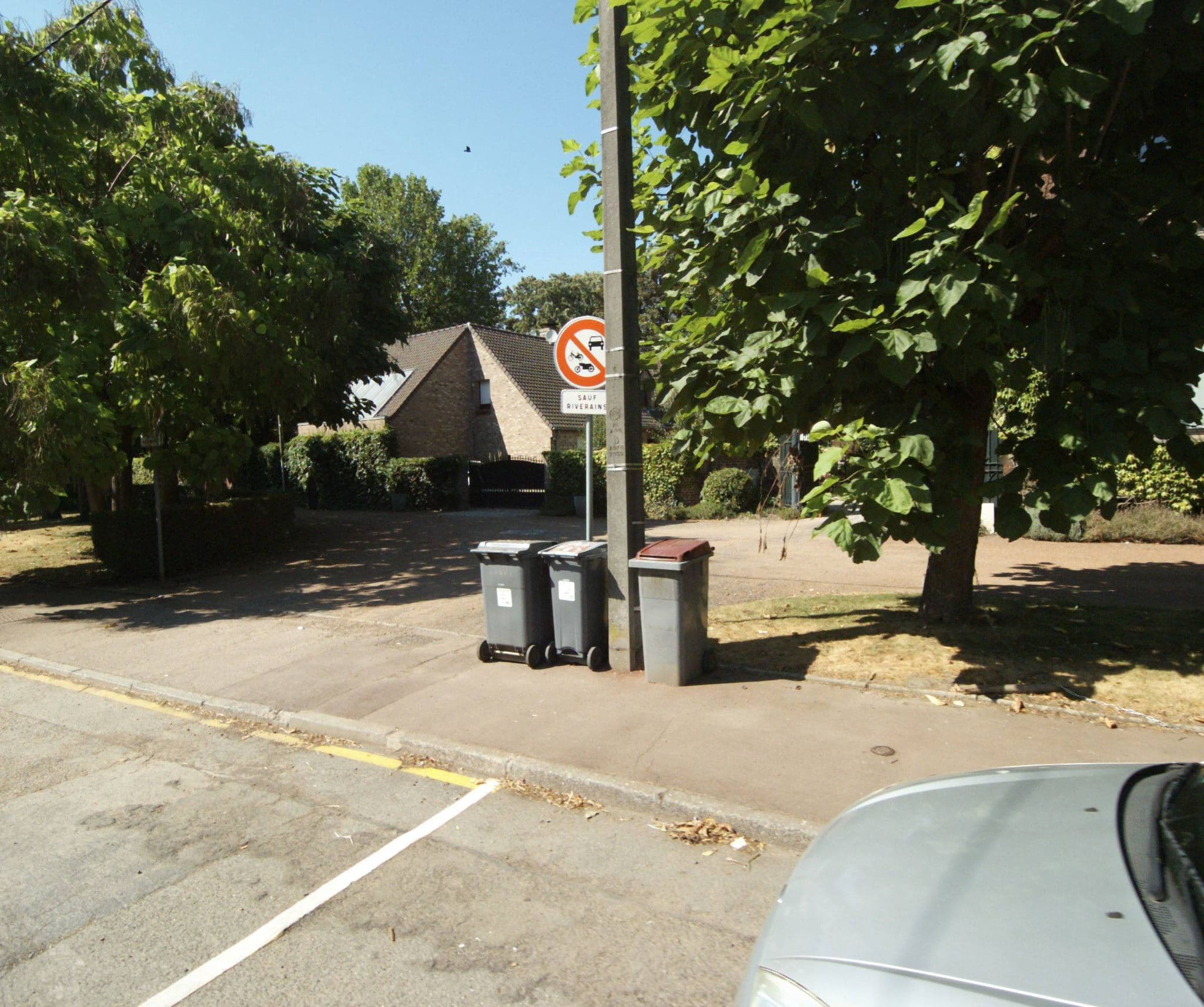 Street view near Chambres d'hôtes de la LYS, Bousbecque — © melimmergis (CC BY-SA · Mapillary)