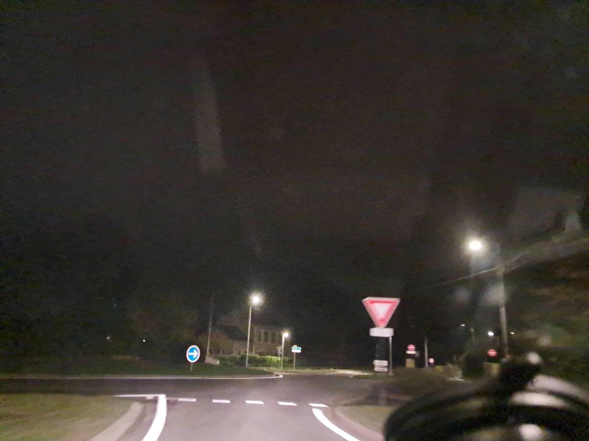 Street view near Hôtel Ile de France, Château-Thierry — © DiegoFrenchMapping (CC BY-SA · Mapillary)