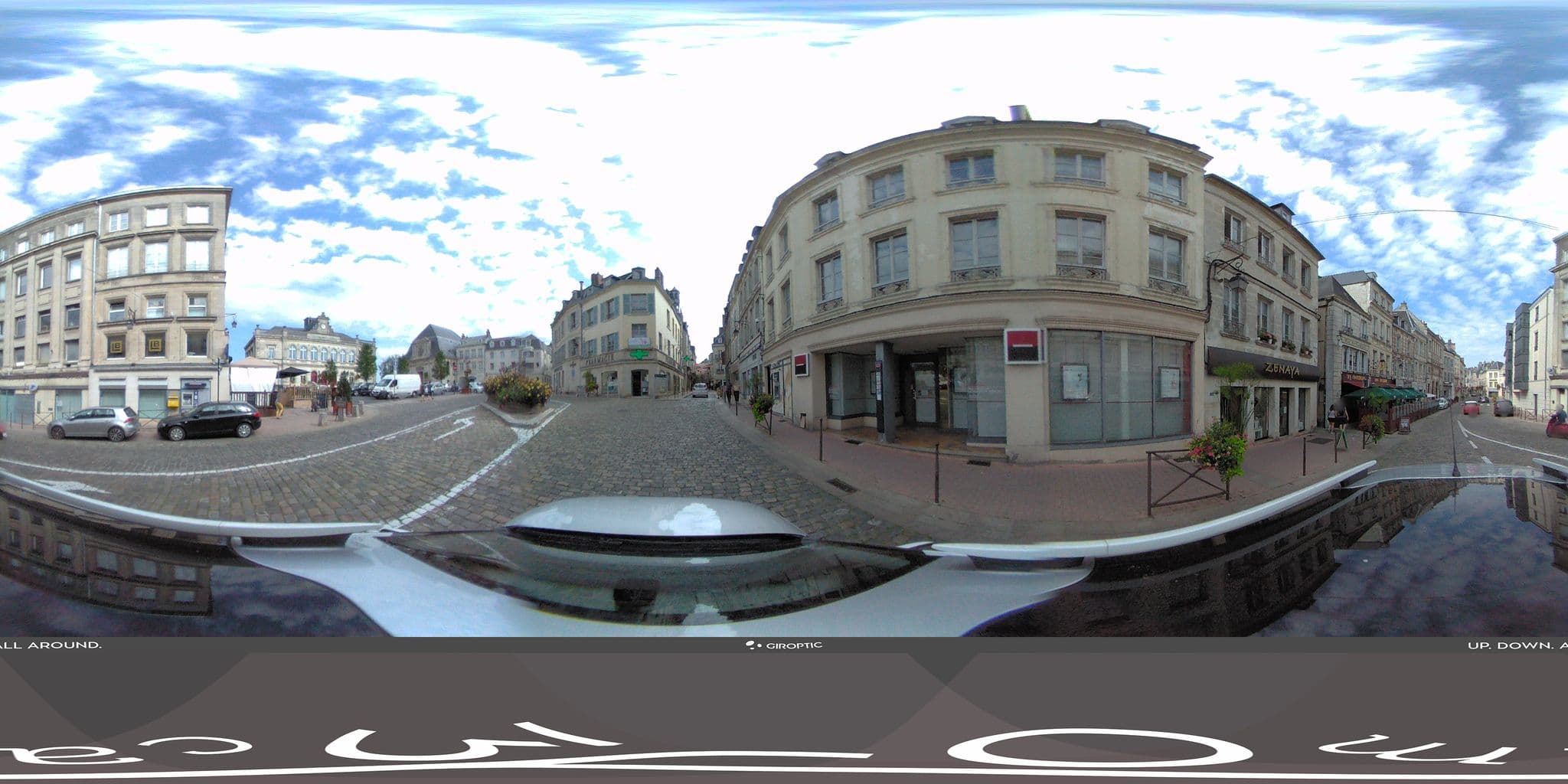 Street view near Société Générale Hôtel de Ville Laon, Laon — © kobold (CC BY-SA · Mapillary)