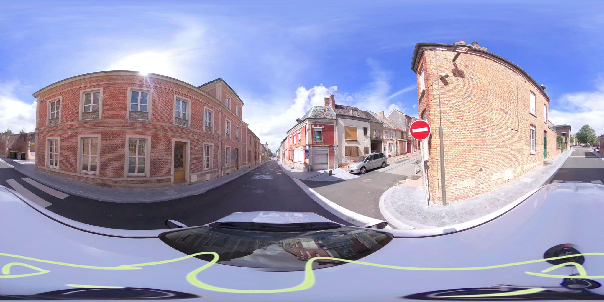 Street view near Vieux Logis, Vervins — © atchisson (CC BY-SA · Mapillary)