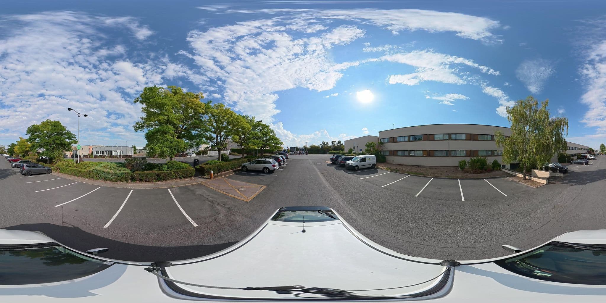 Street view near Room 242, Tinqueux — © osmplus_org (CC BY-SA · Mapillary)