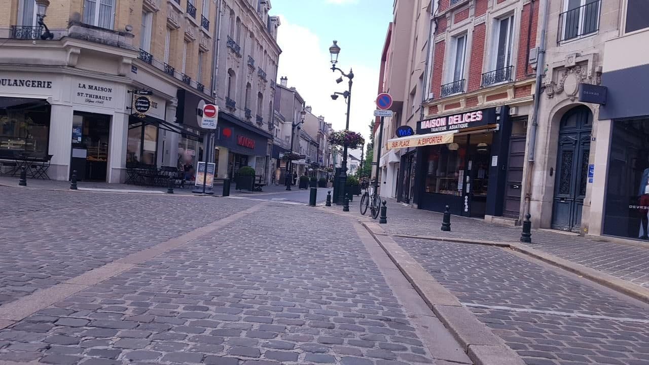Street view near La Mignonette, Épernay — © changchun1 (CC BY-SA · Mapillary)