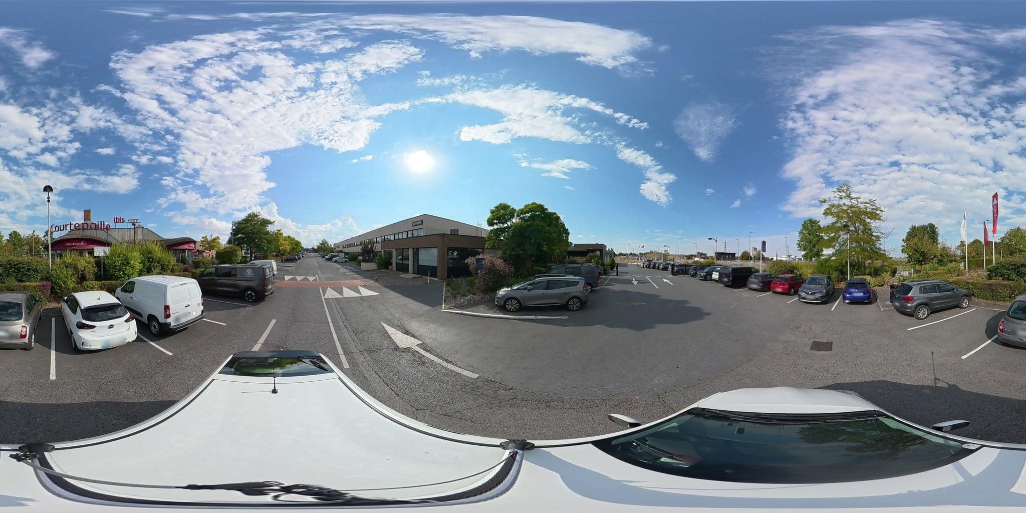 Street view near Fayet Finance, Tinqueux — © osmplus_org (CC BY-SA · Mapillary)