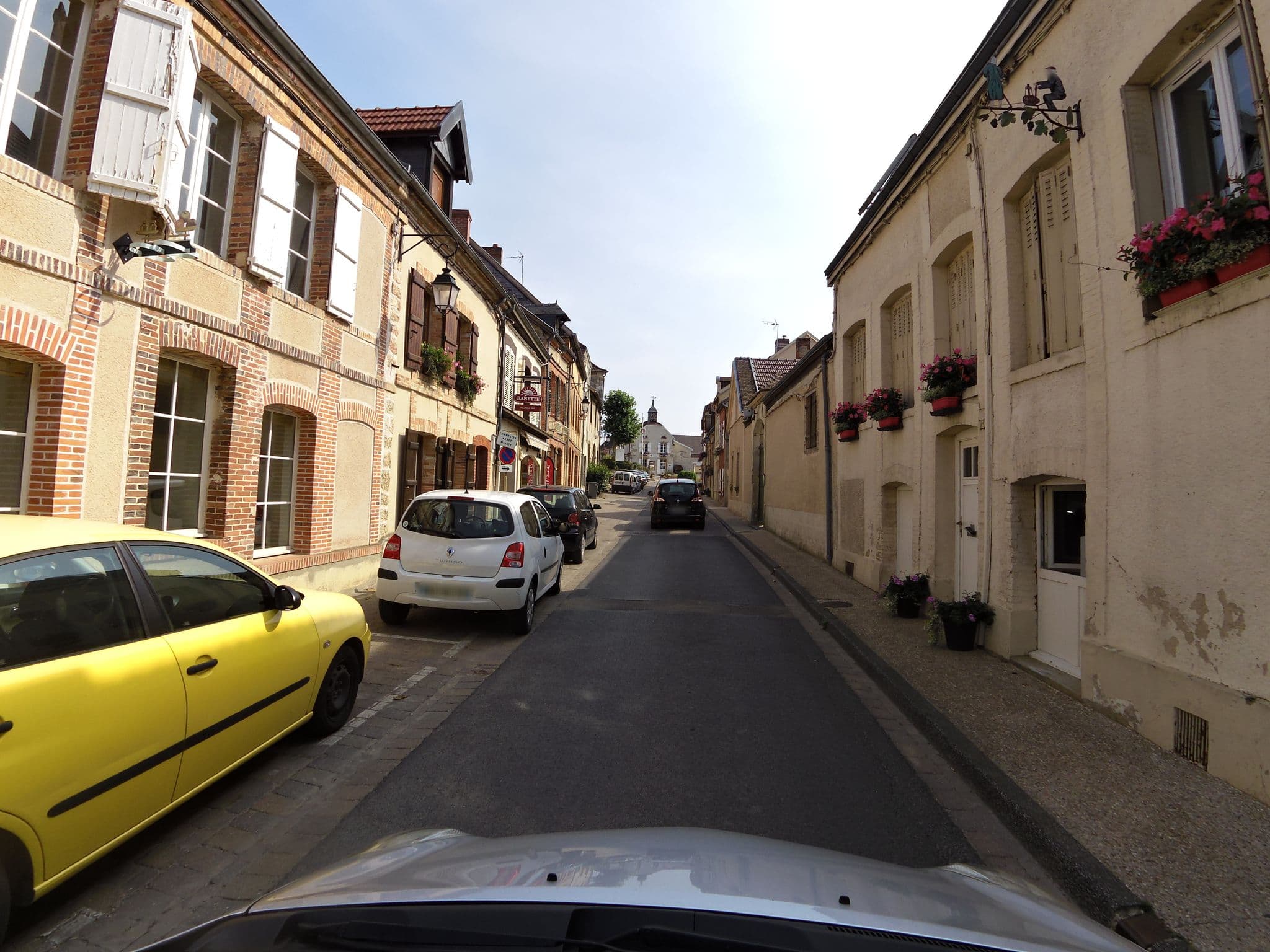 Street view near Chambres D'hôtes La Chevalee, Dizy — © zors1843 (CC BY-SA · Mapillary)