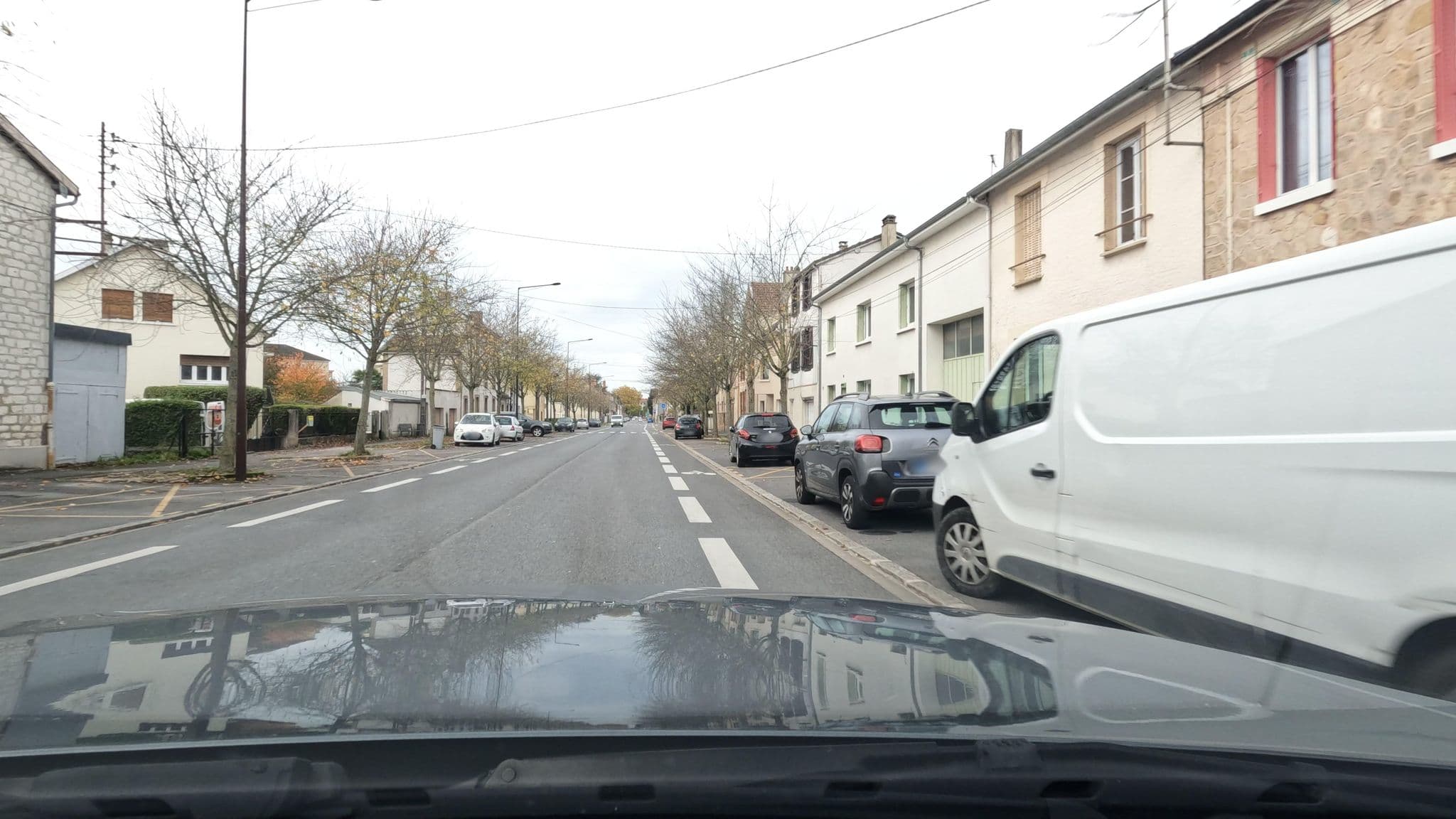 Street view near Hôtel Formule 1, Châlons-en-Champagne — © vinisa (CC BY-SA · Mapillary)