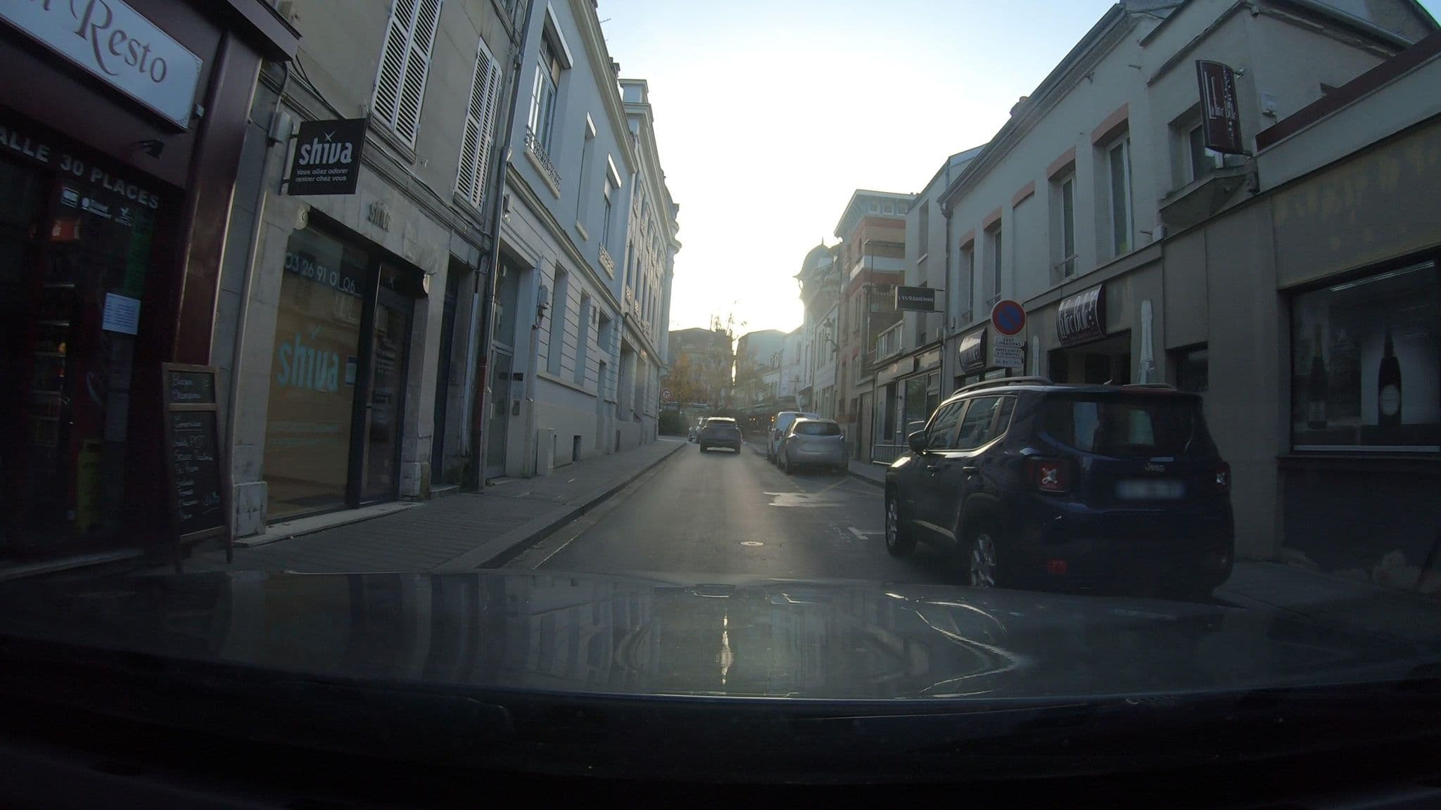 Street view near Chez Albertine, Épernay — © vinisa (CC BY-SA · Mapillary)