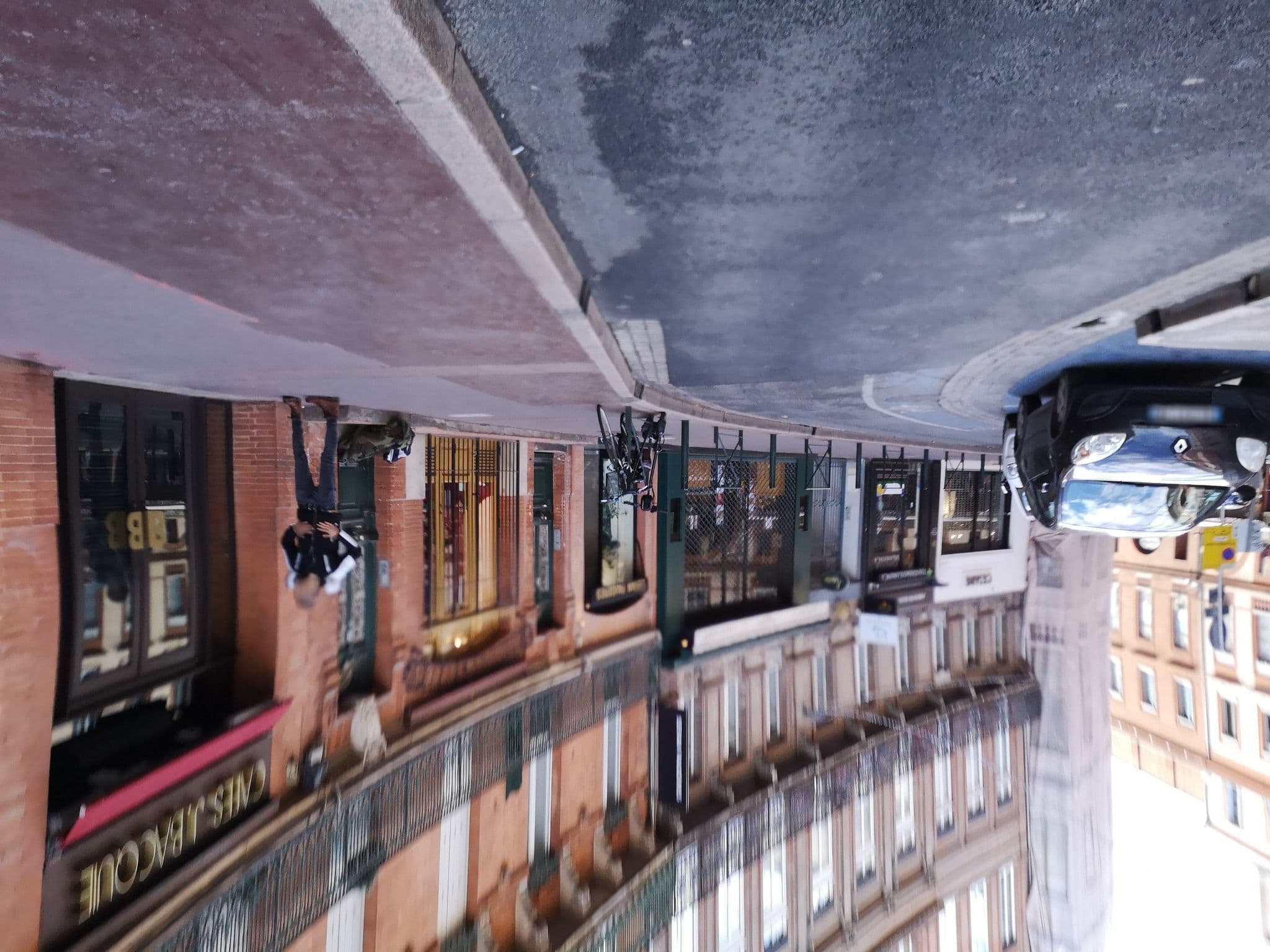 Street view near Ours Blanc Wilson, Toulouse — © bdoin (CC BY-SA · Mapillary)