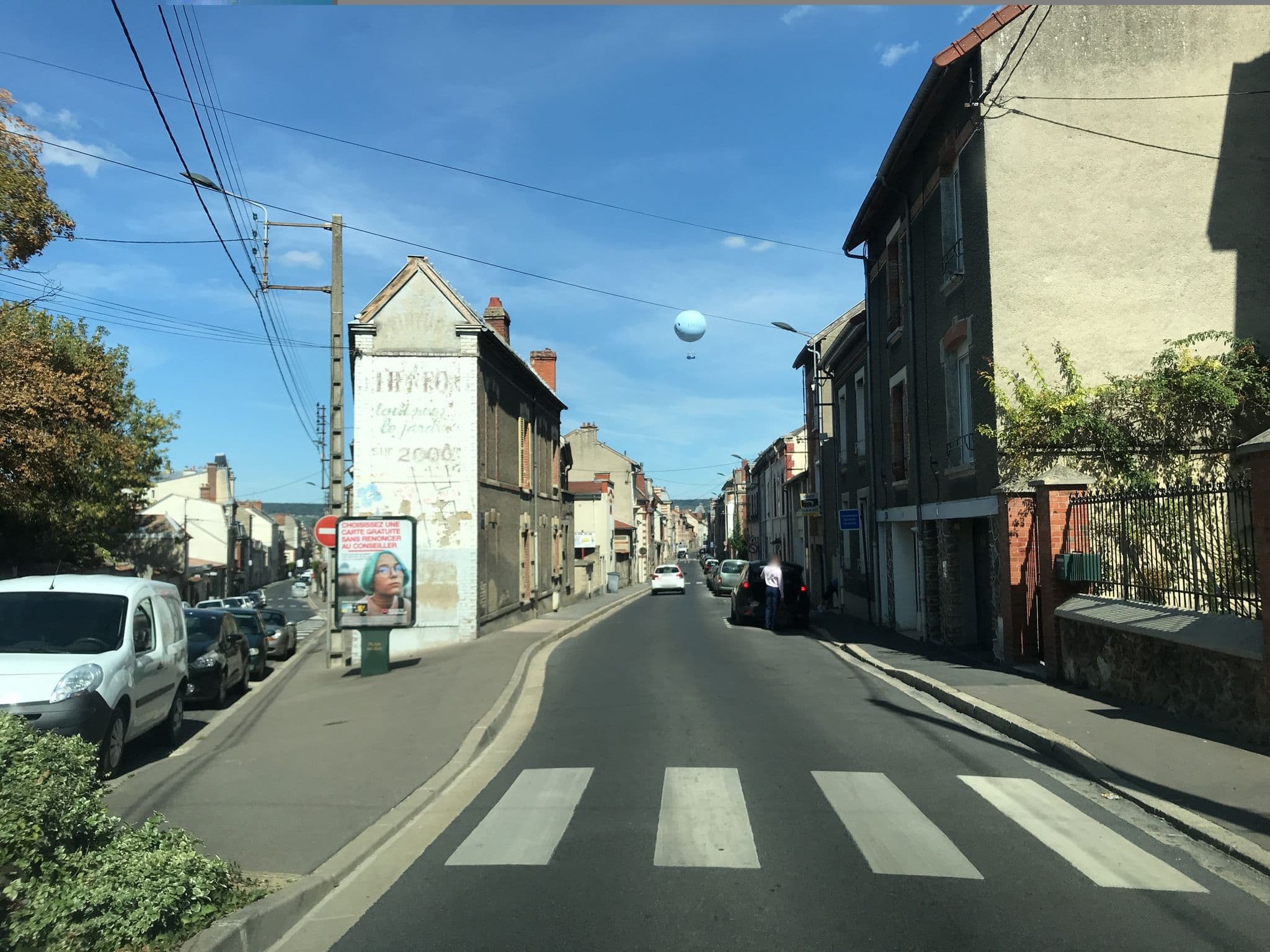 Street view near Champagne cocoon, Épernay — © unmap (CC BY-SA · Mapillary)