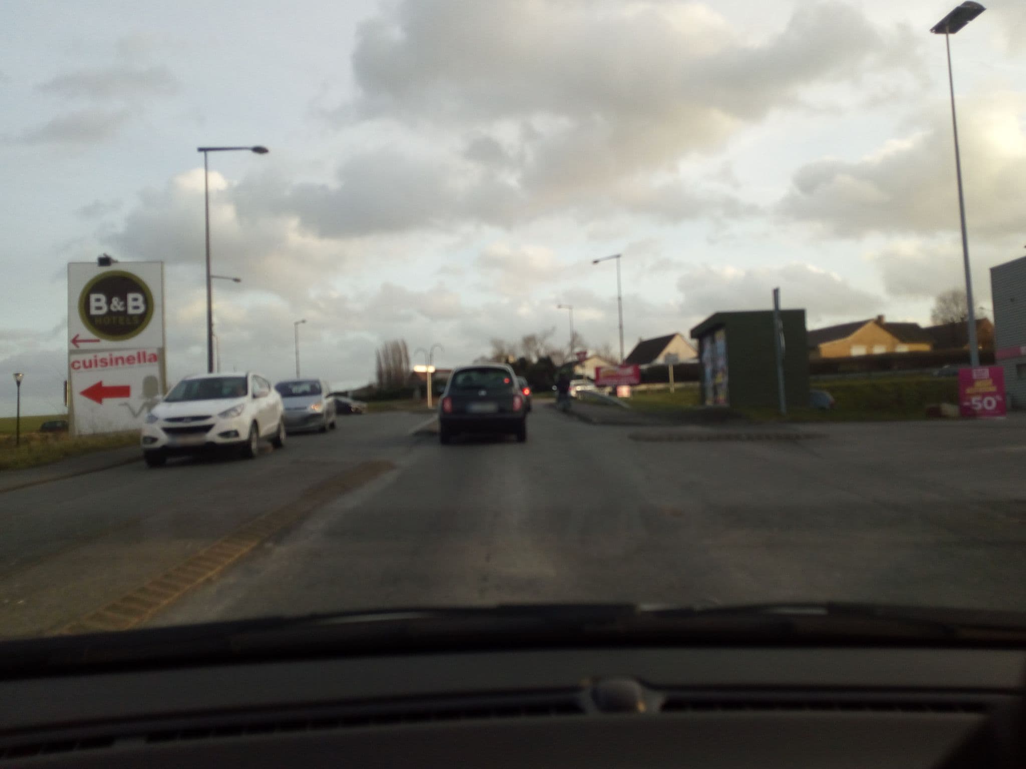 Street view near Balladin Louvroil, Hautmont — © tunisiano187 (CC BY-SA · Mapillary)