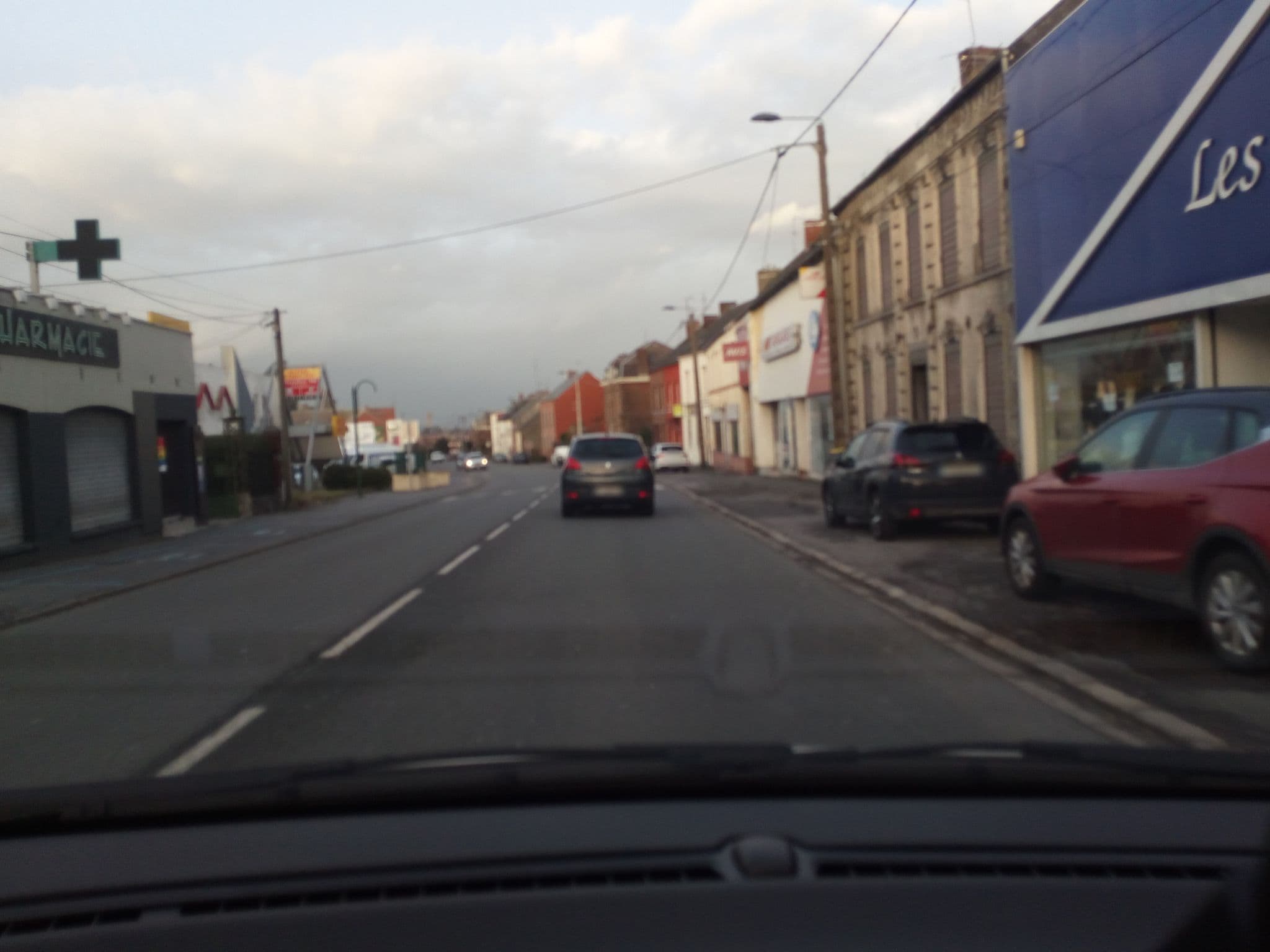 Street view near Formul'Eco, Louvroil — © tunisiano187 (CC BY-SA · Mapillary)