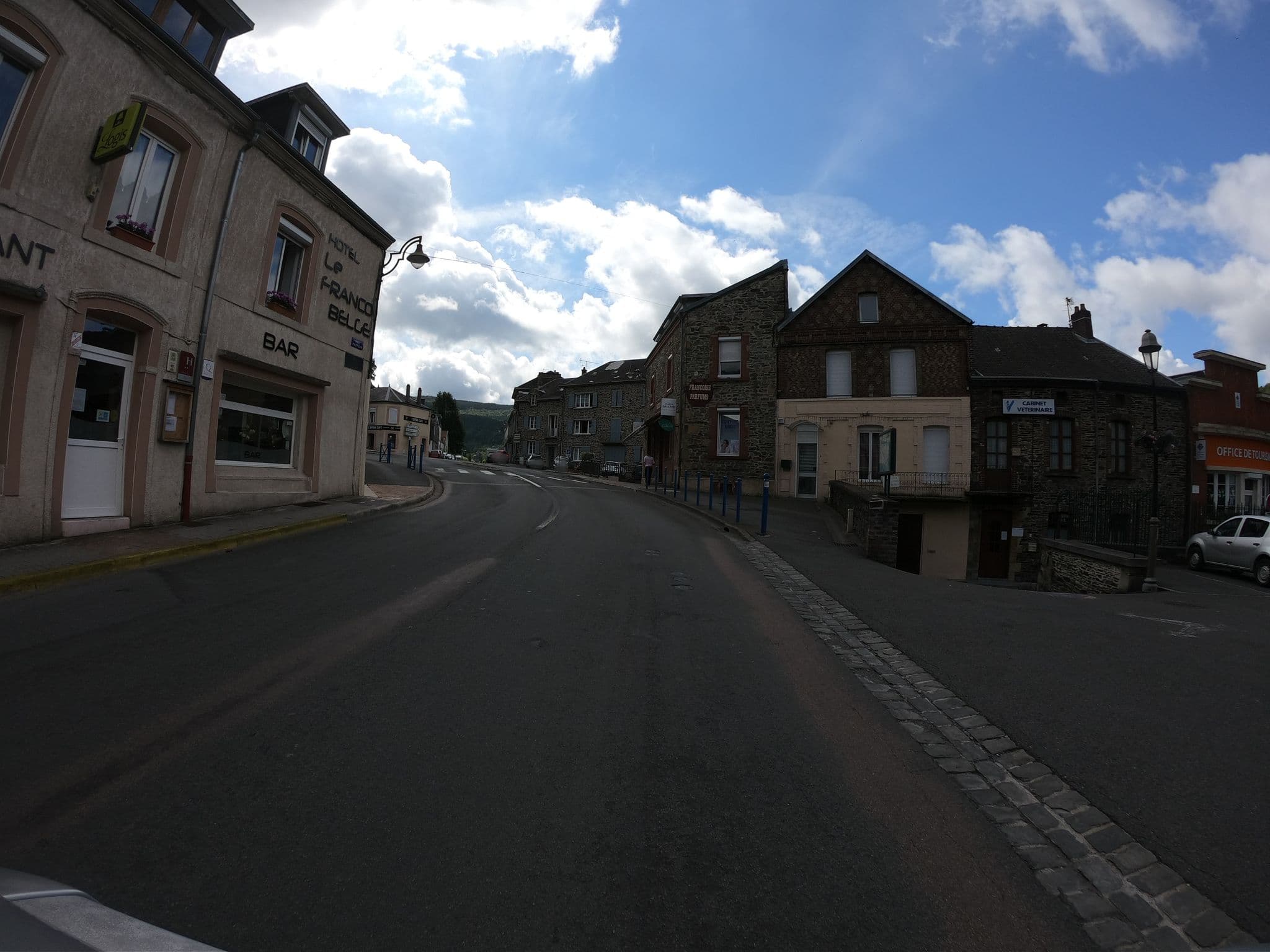 Street view near Jolly Gordien, Monthermé — © joostjakob (CC BY-SA · Mapillary)
