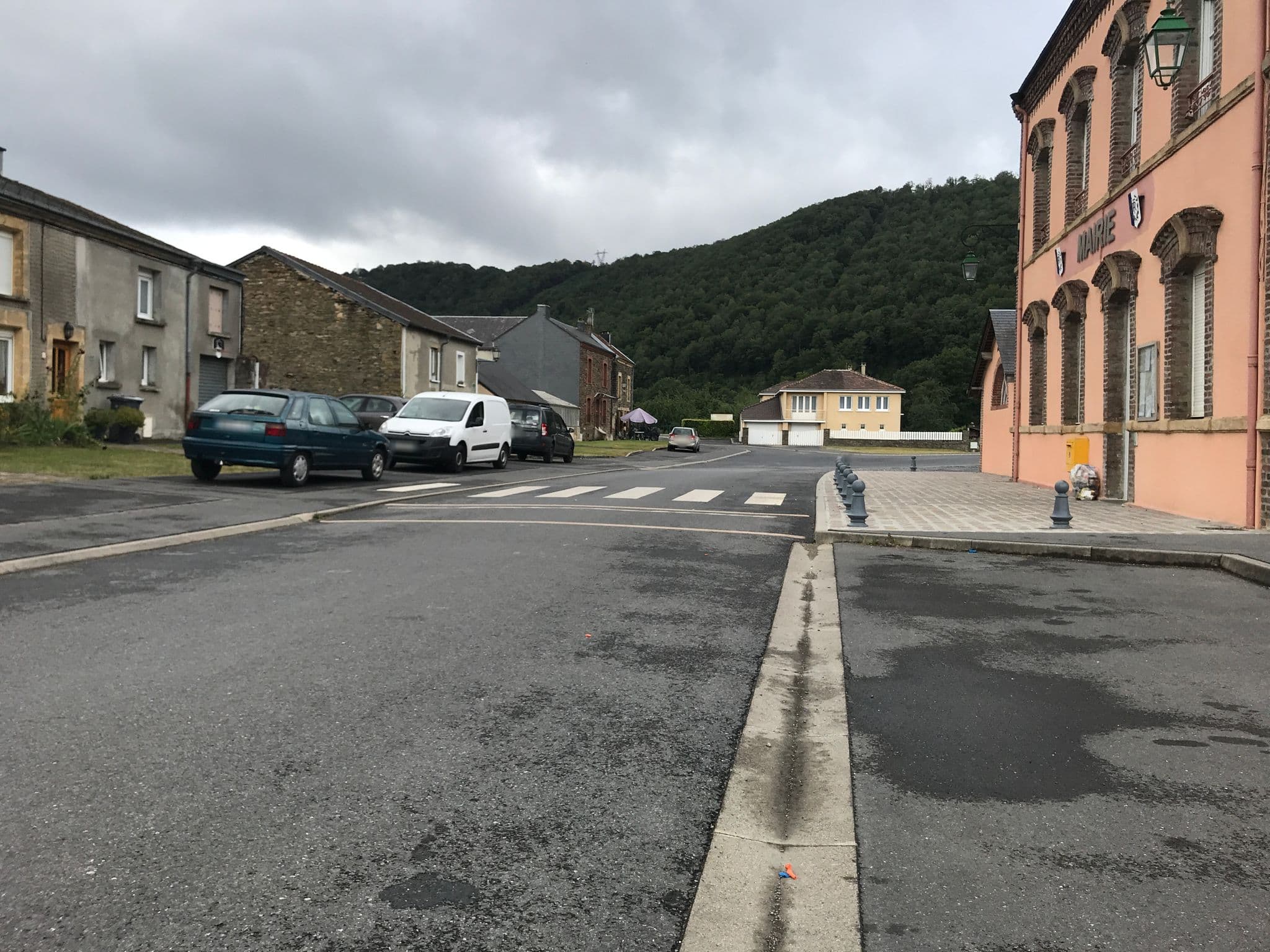 Street view near Auberge des Chenets, Thilay — © miguel_andrade (CC BY-SA · Mapillary)
