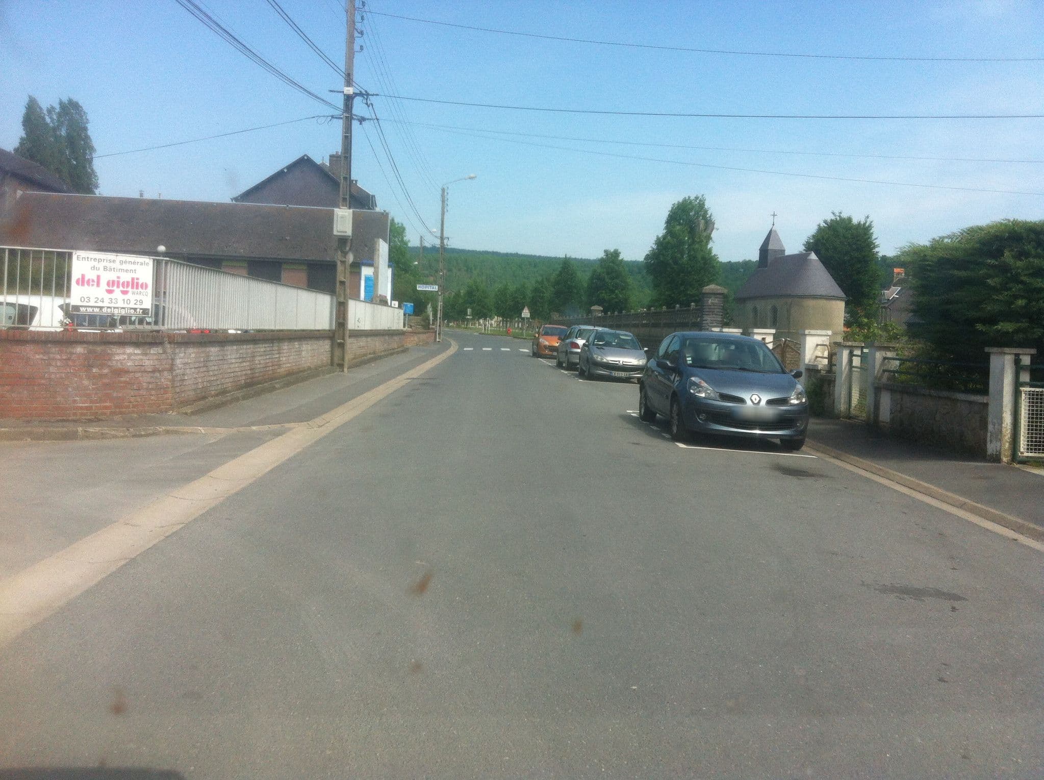Street view near Etape boisée, Fumay — © raymond (CC BY-SA · Mapillary)