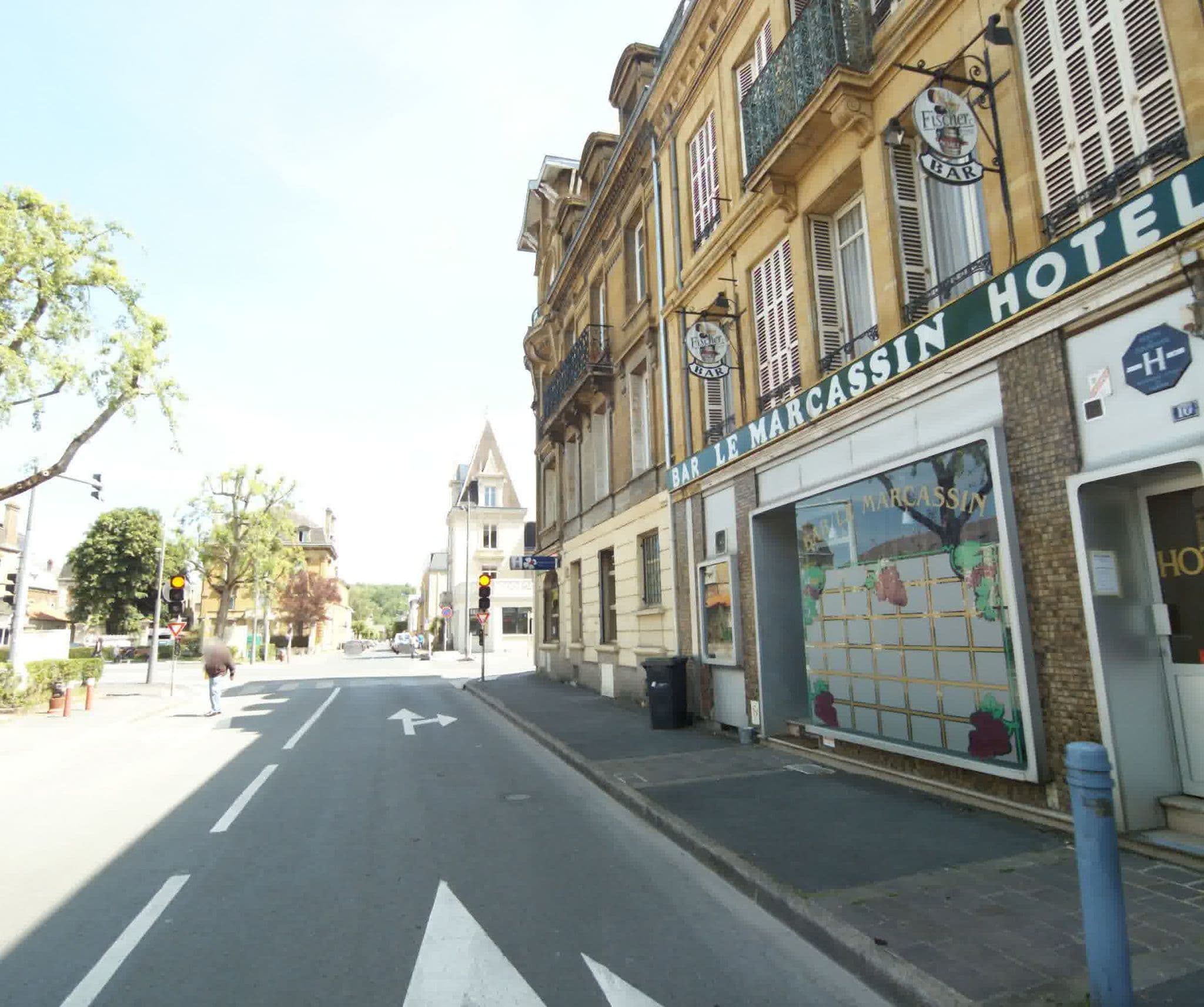 Street view near Hôtel le Marcassin, Charleville-Mézières — © sogefi (CC BY-SA · Mapillary)