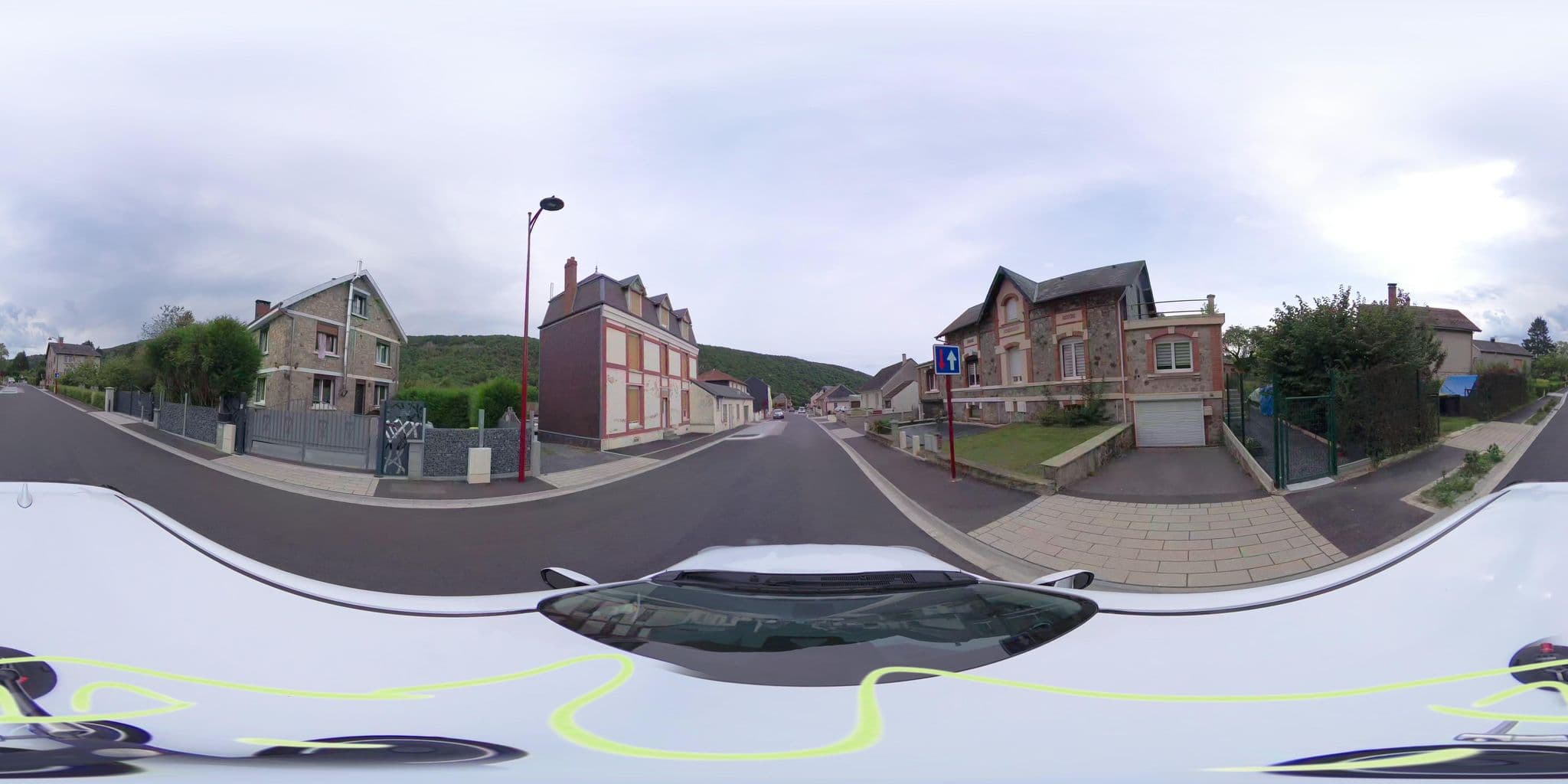 Street view near Le Chalet, Haybes — © atchisson (CC BY-SA · Mapillary)