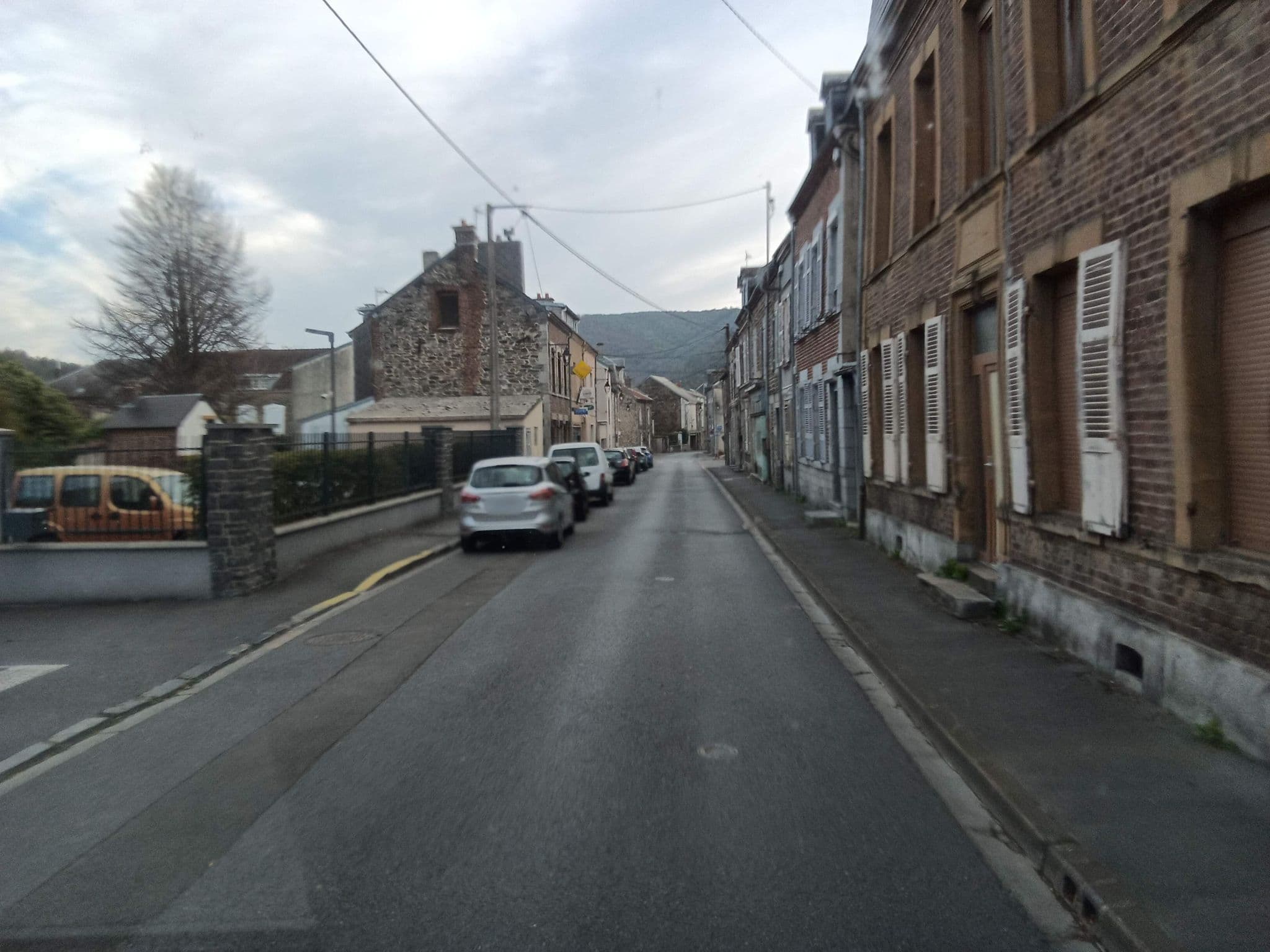 Street view near Orpea Résidence Léon Braconnier, Revin — © mprins (CC BY-SA · Mapillary)