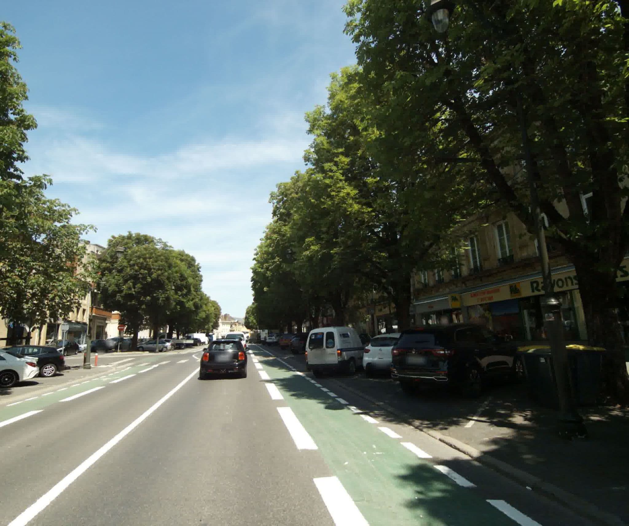 Street view near TUI STORE, Charleville-Mézières — © sogefi (CC BY-SA · Mapillary)