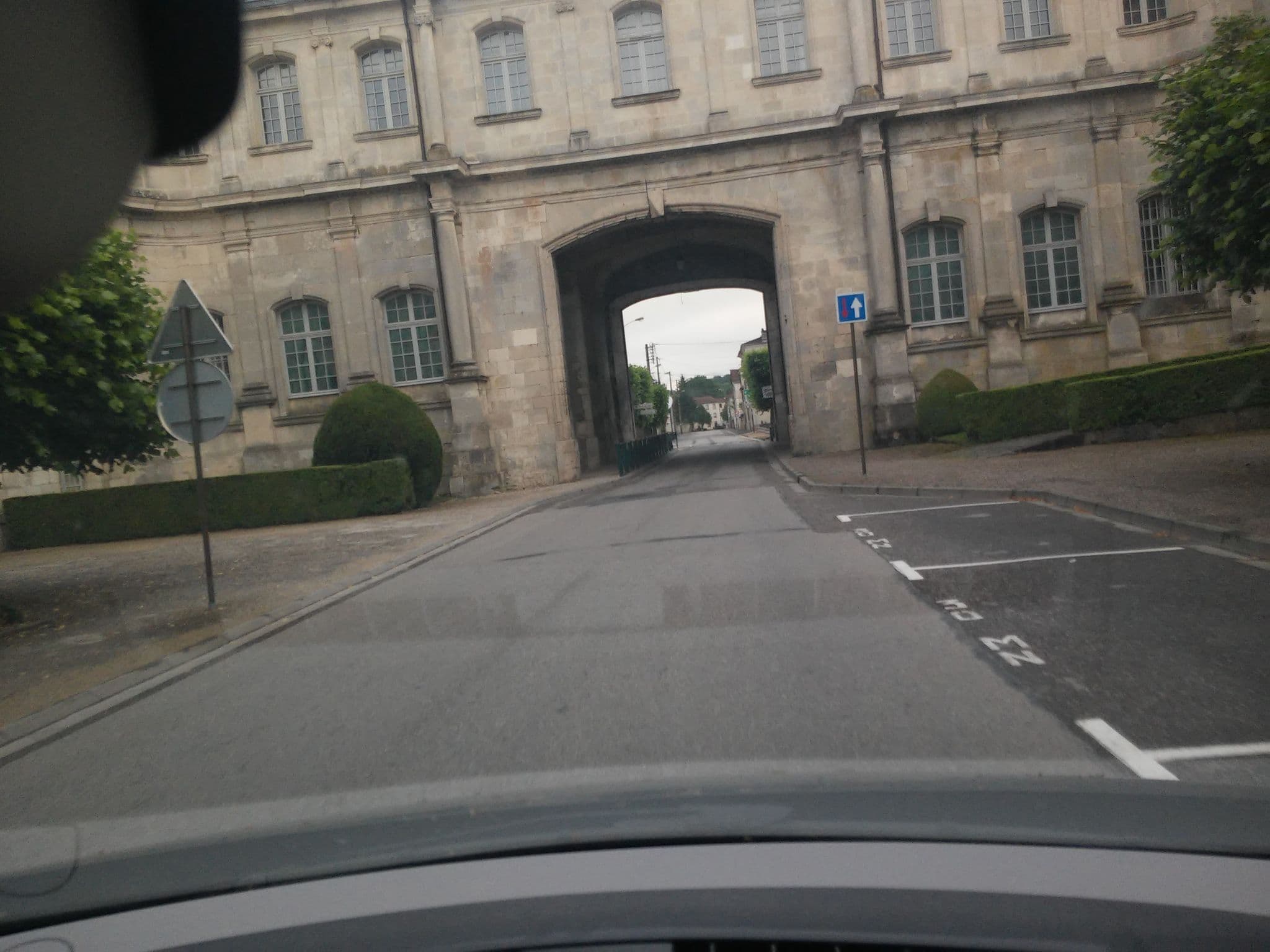 Street view near La Table des Bons pères, Saint-Mihiel — © locus57 (CC BY-SA · Mapillary)