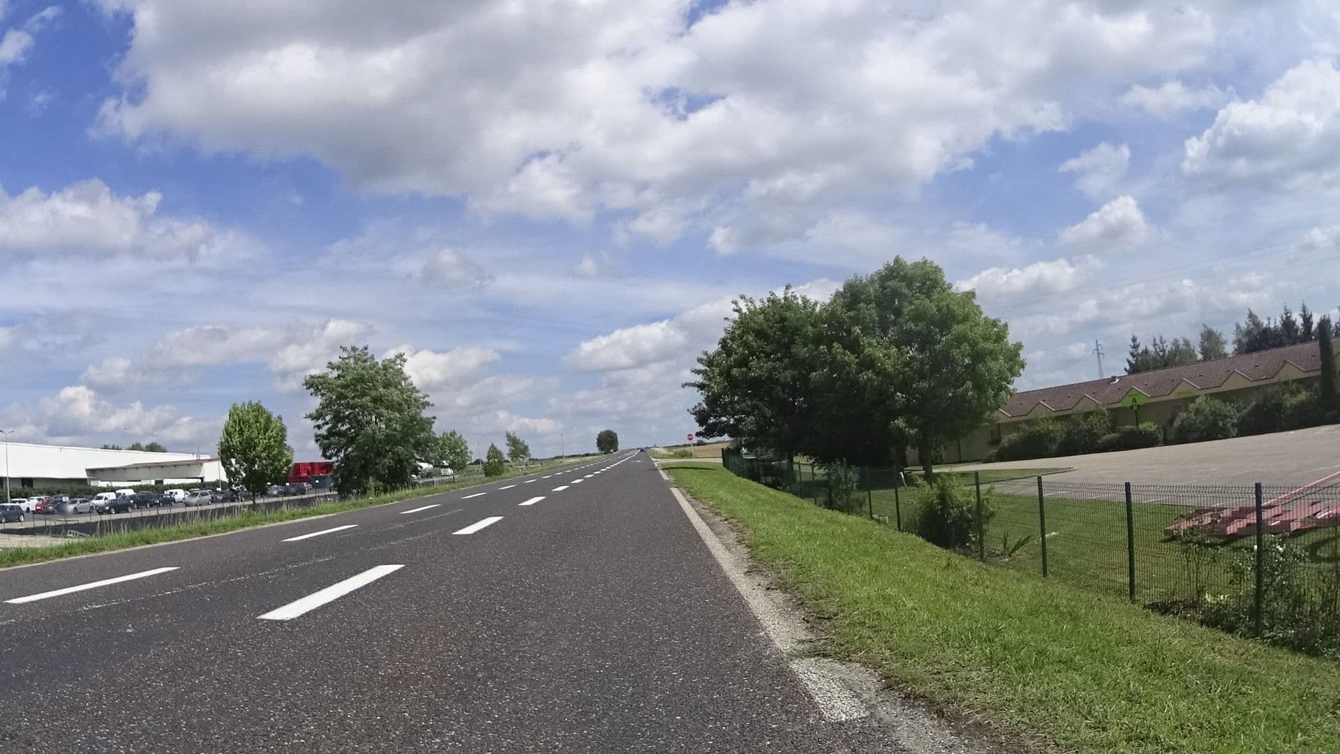 Street view near Hôtel Restaurant Portes de Meuse, Foug — © ramap (CC BY-SA · Mapillary)