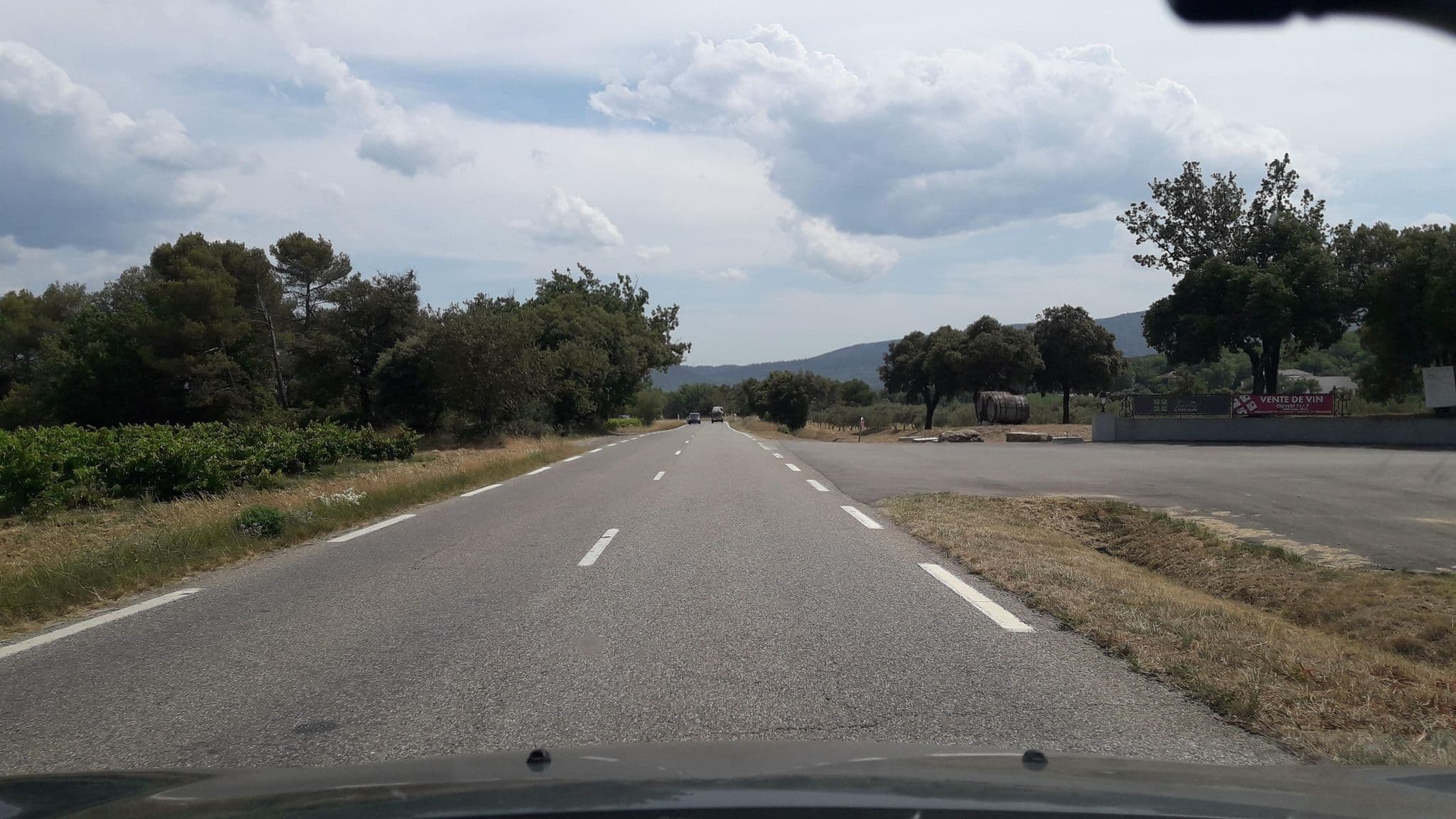 Street view near Mas de la Marotte, Pourrières — © eric_s (CC BY-SA · Mapillary)