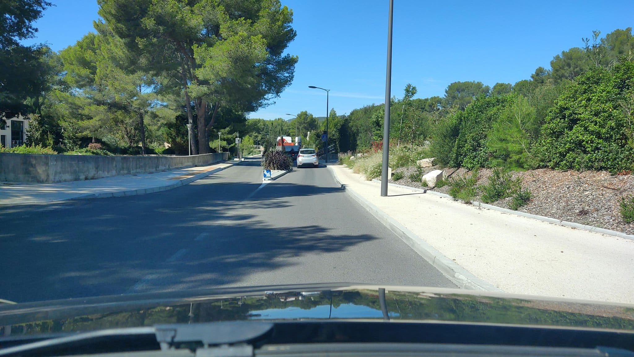 Street view near Odalys Residence la Marina, Bandol — © MatthieuF4FNE (CC BY-SA · Mapillary)