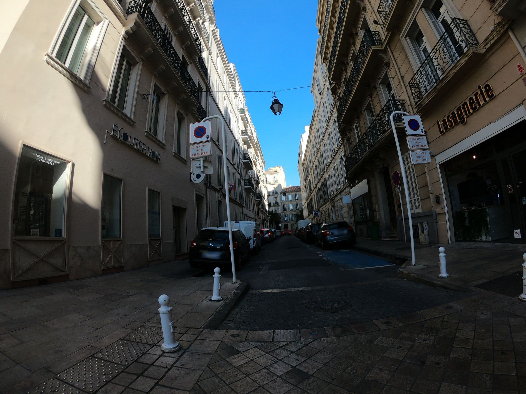 Street view near The Originals Boutique, Toulon — © htonchia (CC BY-SA · Mapillary)