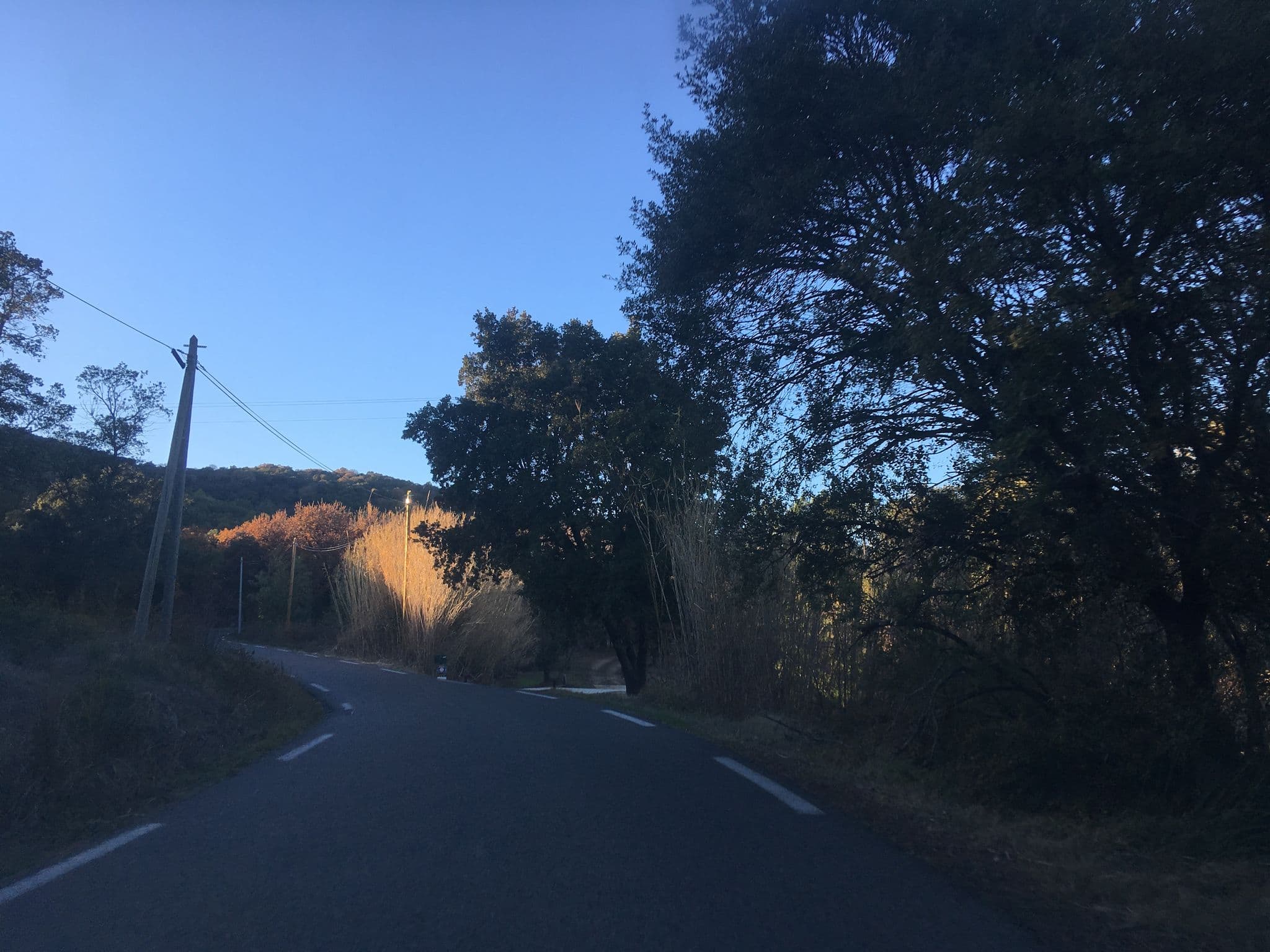 Street view near Appartement Prestige résidence Pierre & Vacances Golfe de Saint Tropez, Grimaud — © phjarry (CC BY-SA · Mapillary)