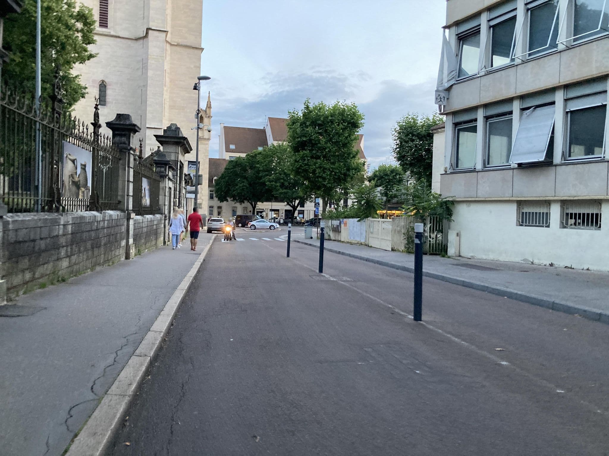Street view near Mama Shelter, Dijon — © beat (CC BY-SA · Mapillary)